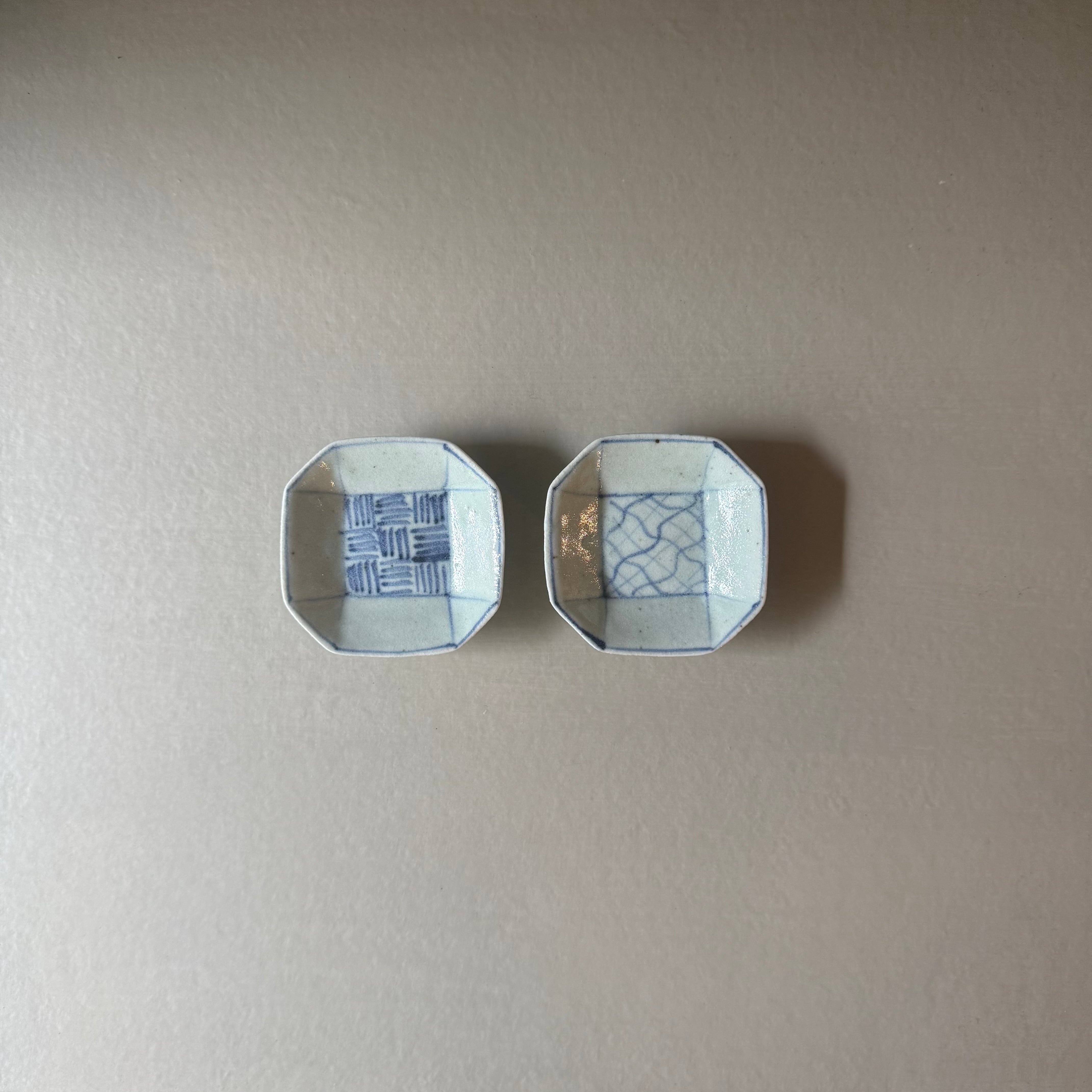 吉田崇昭 染付八角絵替り豆皿 | gallery 一白