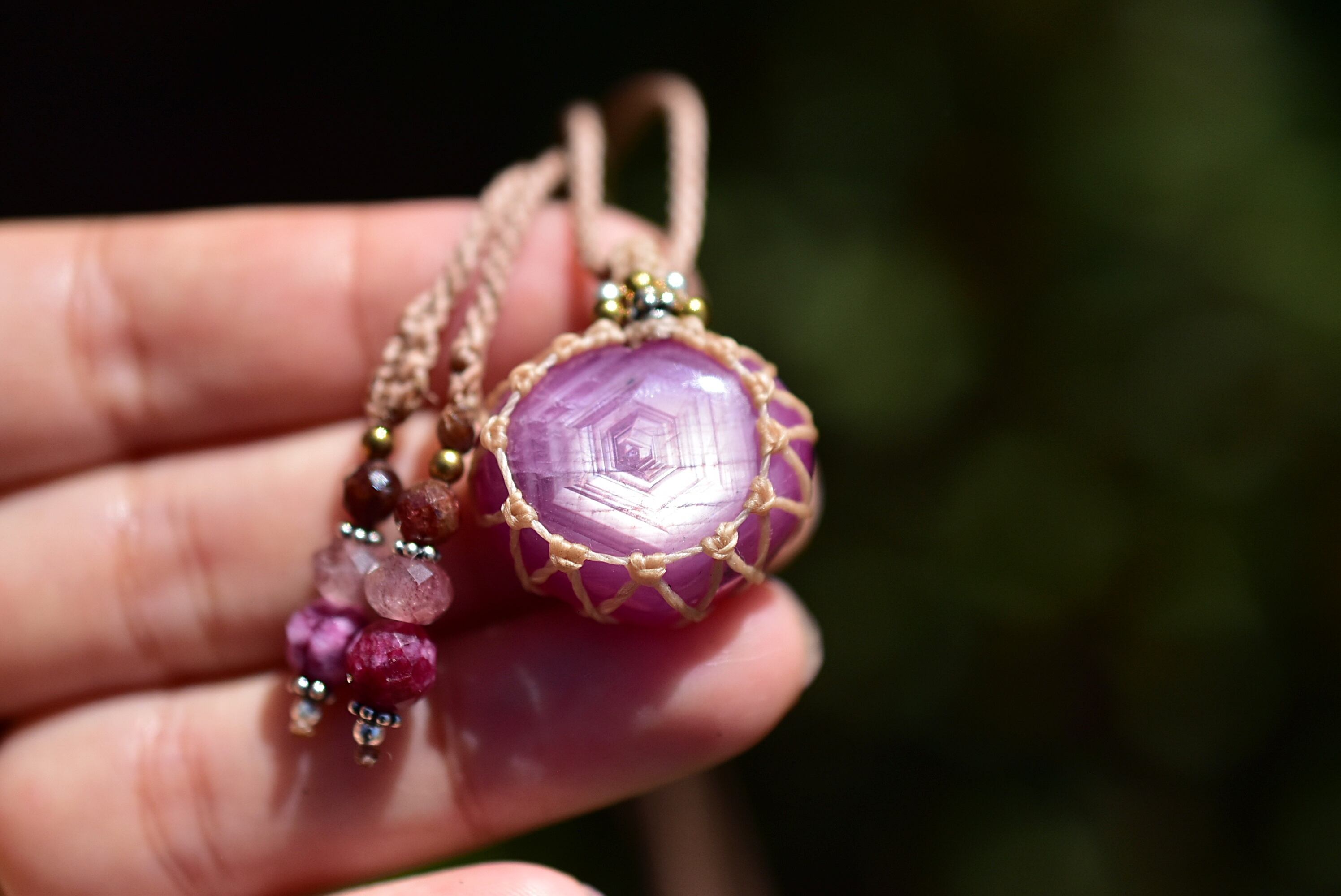 高品質コランダム☆スタールビー マクラメネックレス821 | Funky