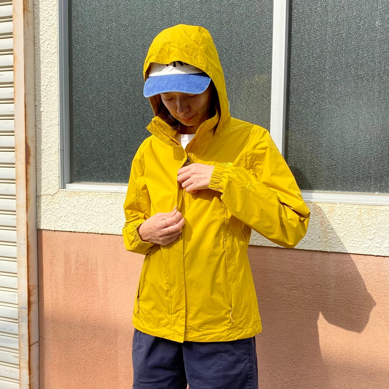 ノースフェイス イエローマウンテンフードジャケット 易しい