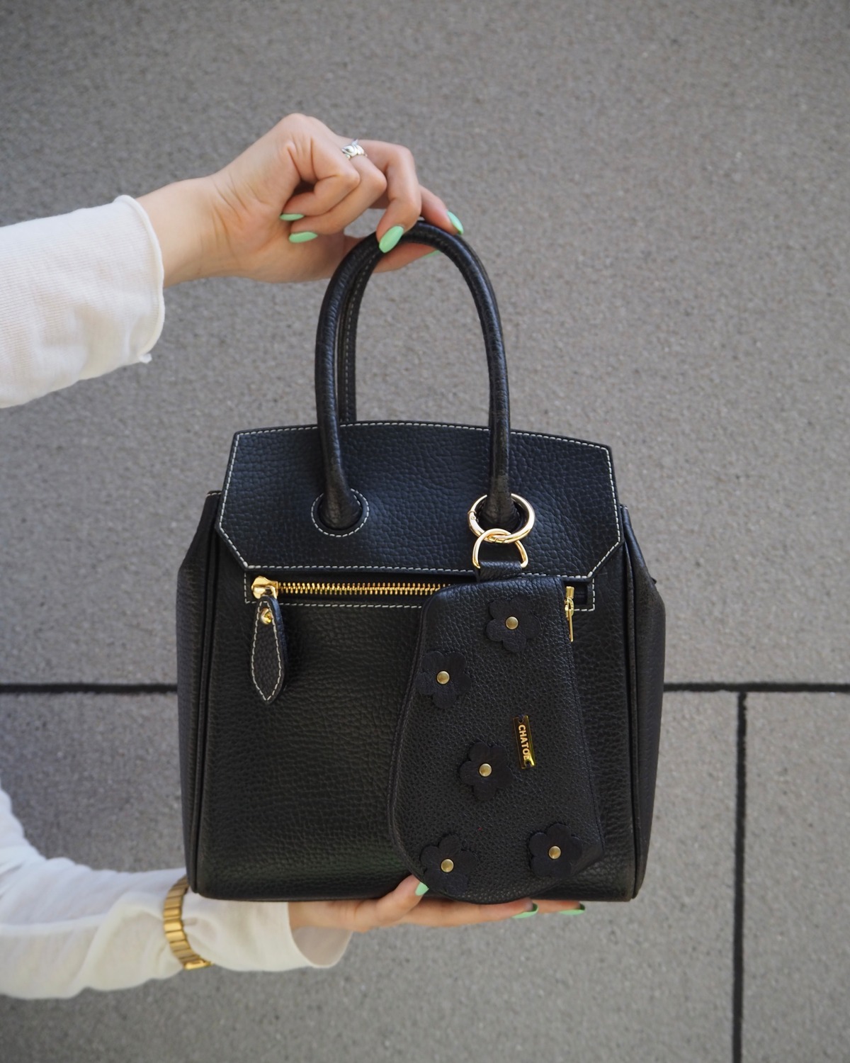 leather flower M | CHATOE