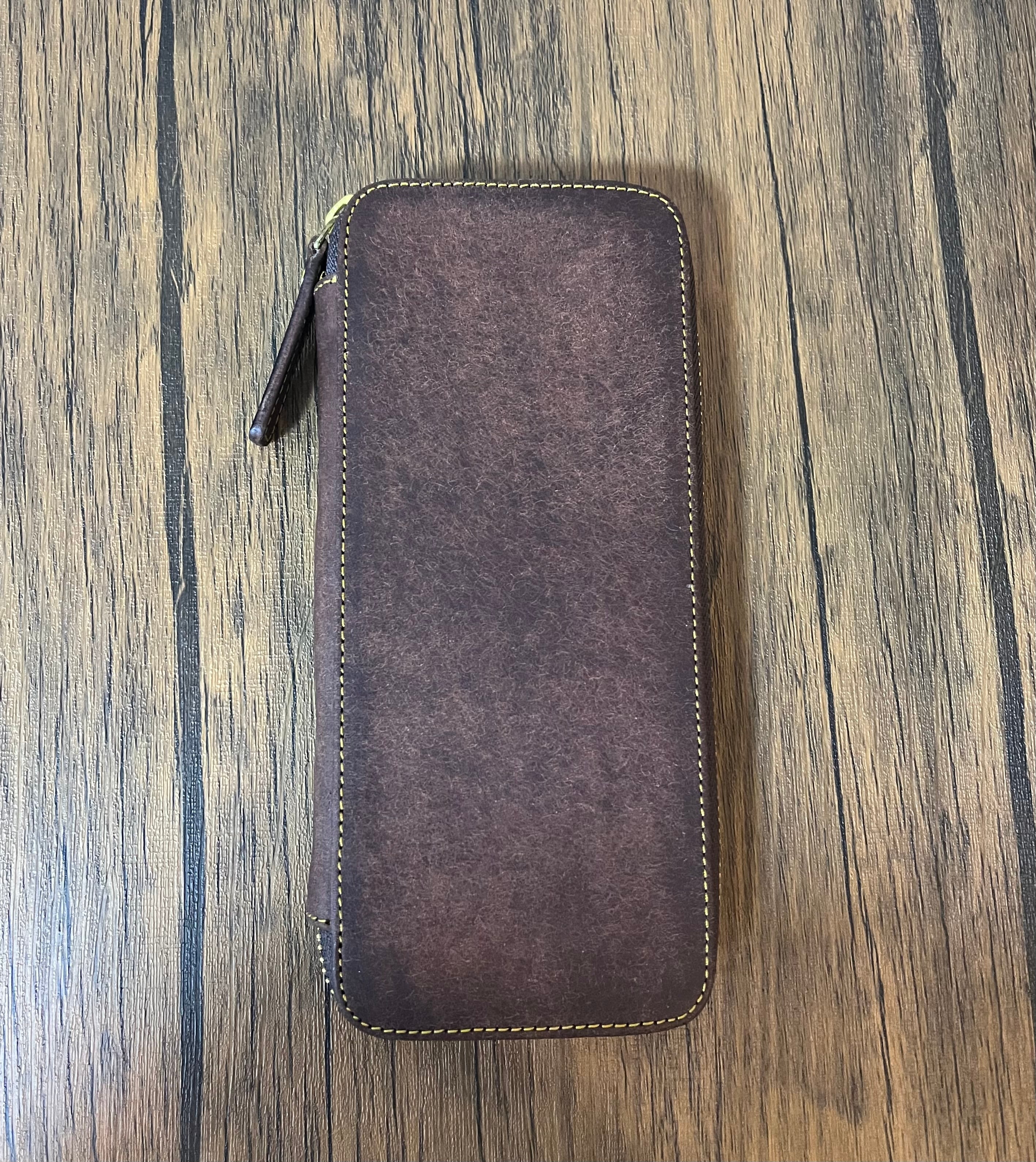 バハギア ペンケース ラウンドジップ型 プエブロ タバコ | Bahagia & Craft 