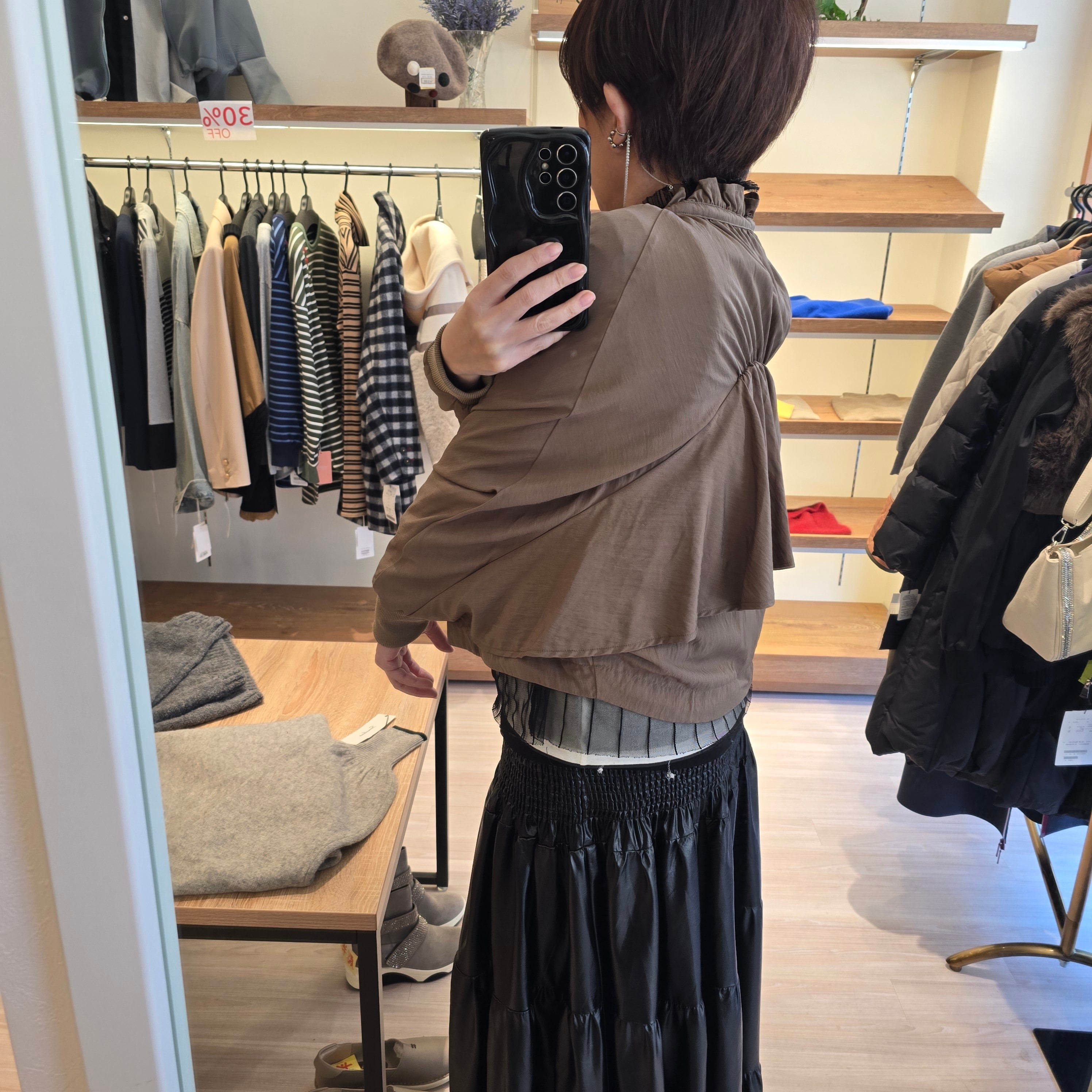 ガレナ』バックフリルスキッパーブルゾン | 大人のためのセレクト