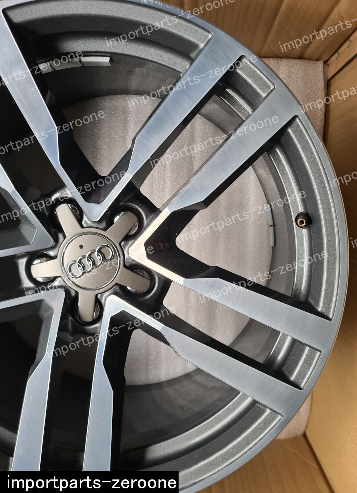 純正アウディ TT TTS TTRS MK3 8S 19インチ9J合金ホイール8S0601025F1