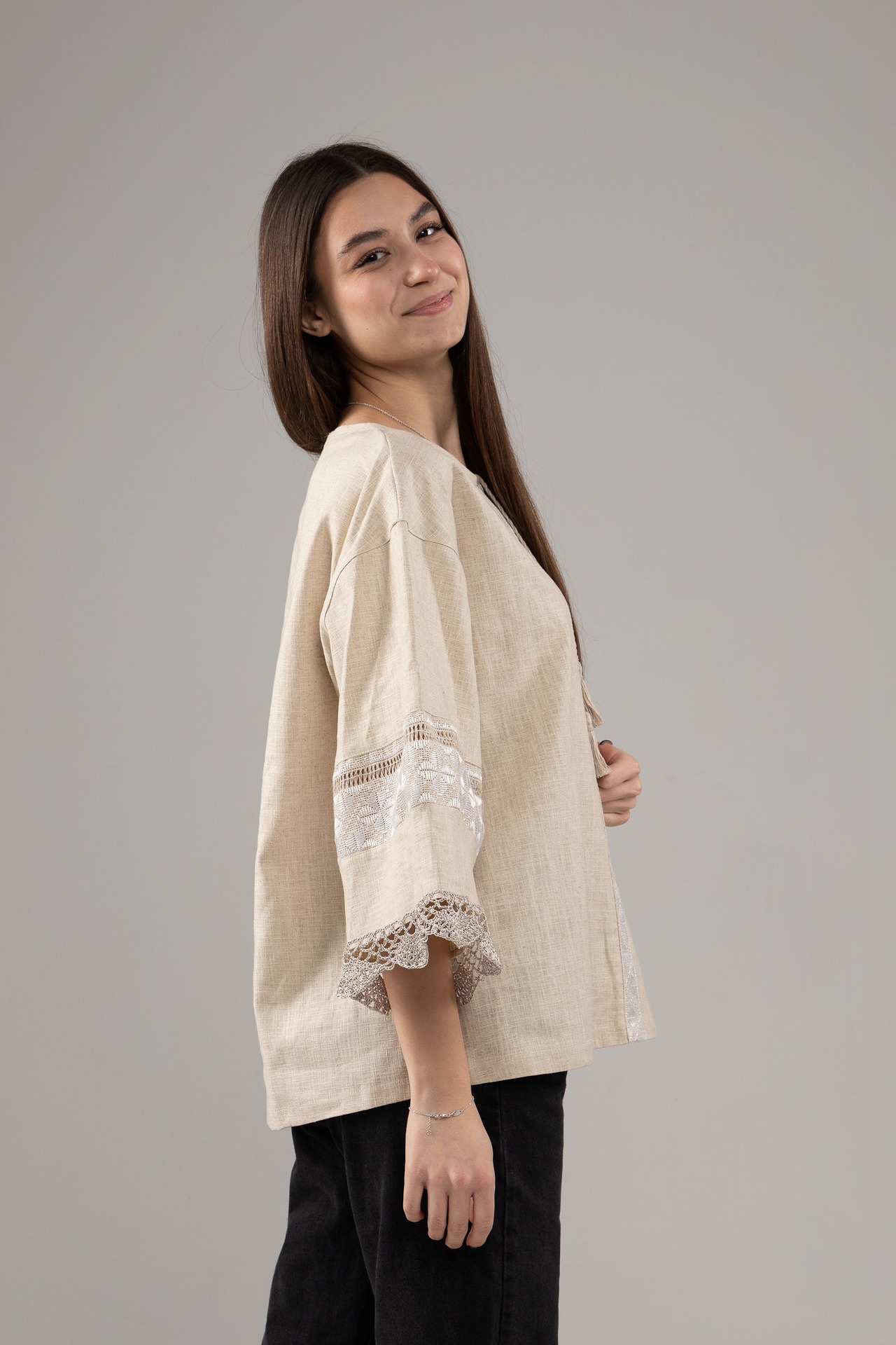 ウクライナ刺繍ヴィシヴァンカ　手刺繍　レディース・フリーサイズ - 7