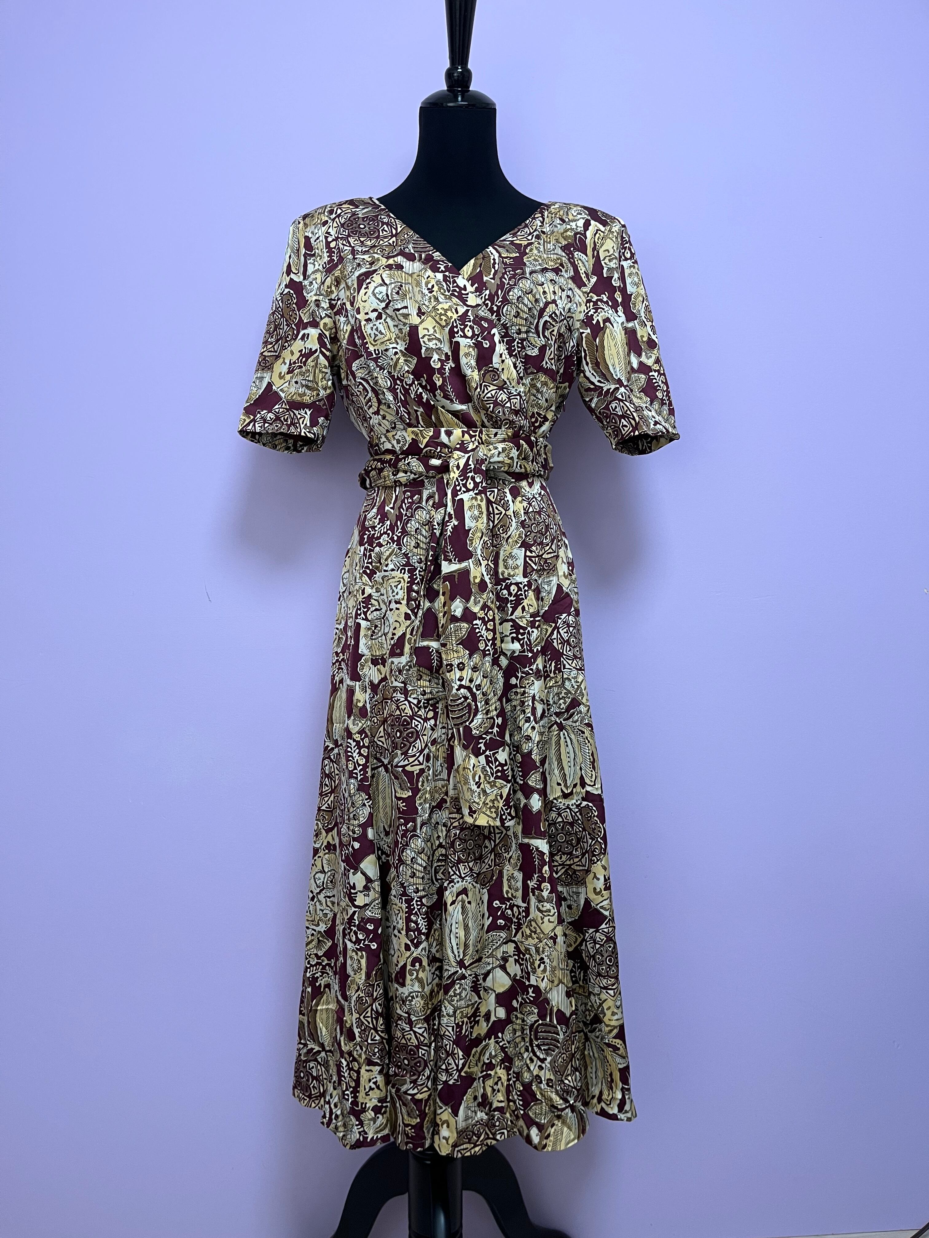 試着可】スカーフを纏うワンピース | “真夜中のランウェイ”