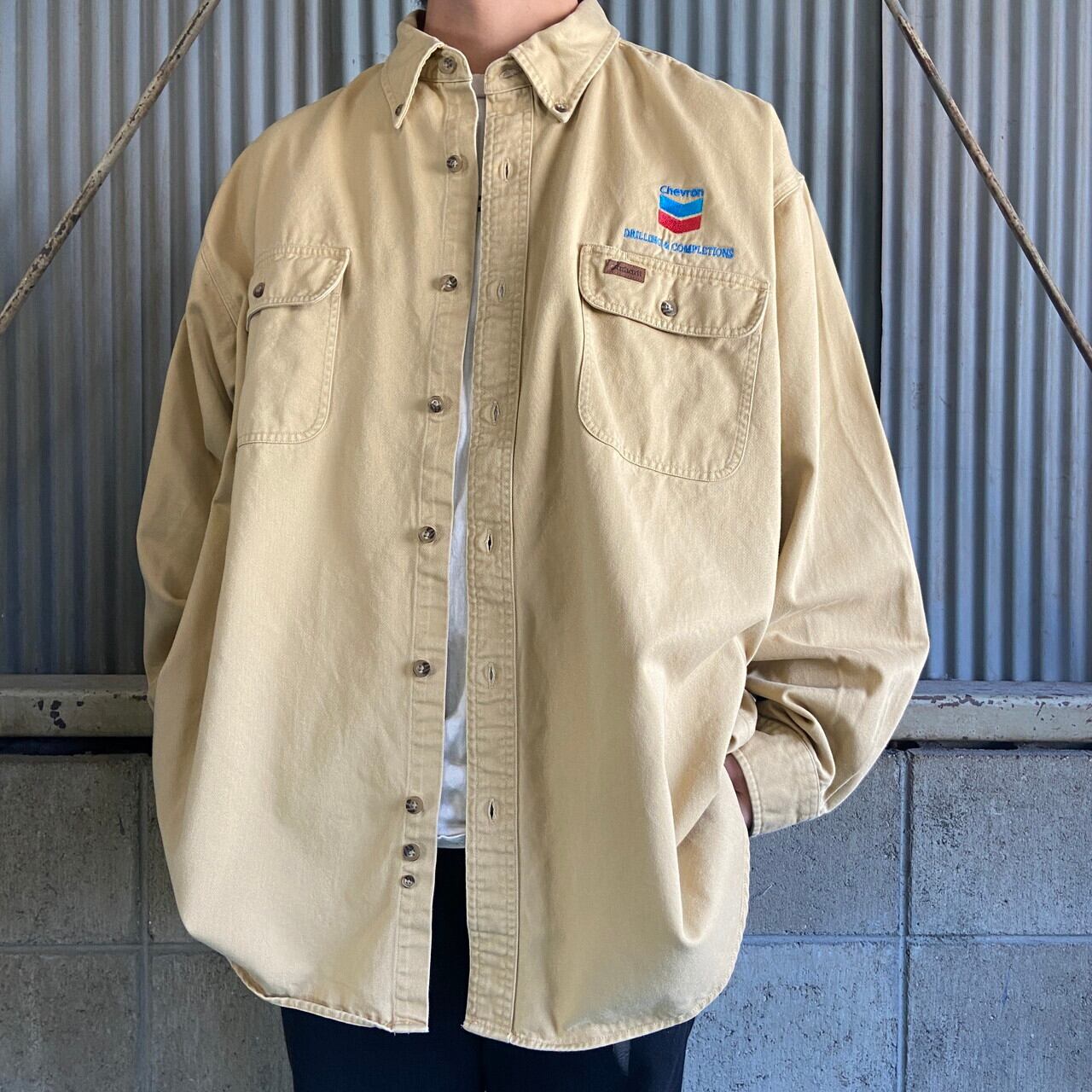 ビッグサイズ Carhartt カーハート 長袖 コットン 企業ロゴ刺? ボタンダウンシャツ メンズ2XL 古着 90s ビンテージ ヴィンテージ  ベージュ【長袖シャツ】【3anniv】 | cave 古着屋【公式】古着通販サイト