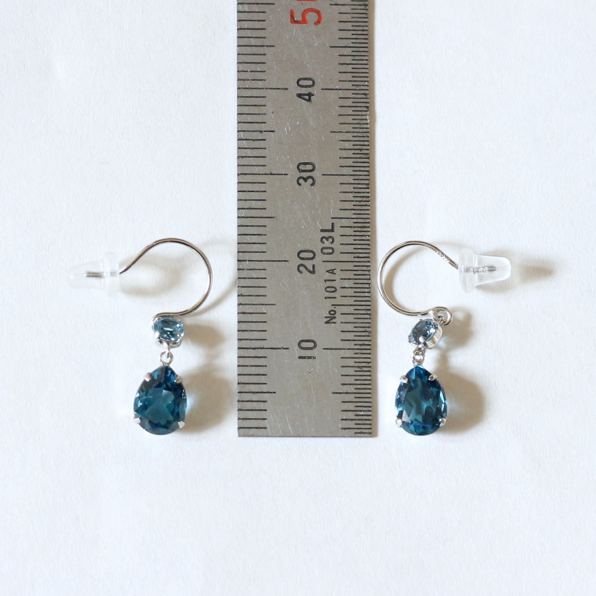 ブルートパーズ PT900 ピアス 2.00ct