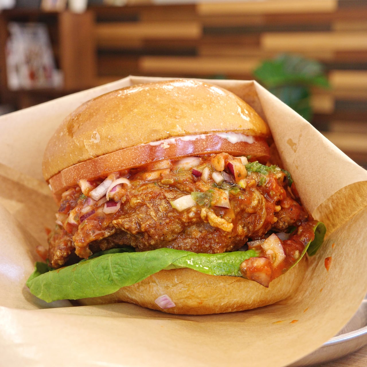 サルサチキンバーガー単品 | Chatto Chicken 名古屋のチキンバーガー