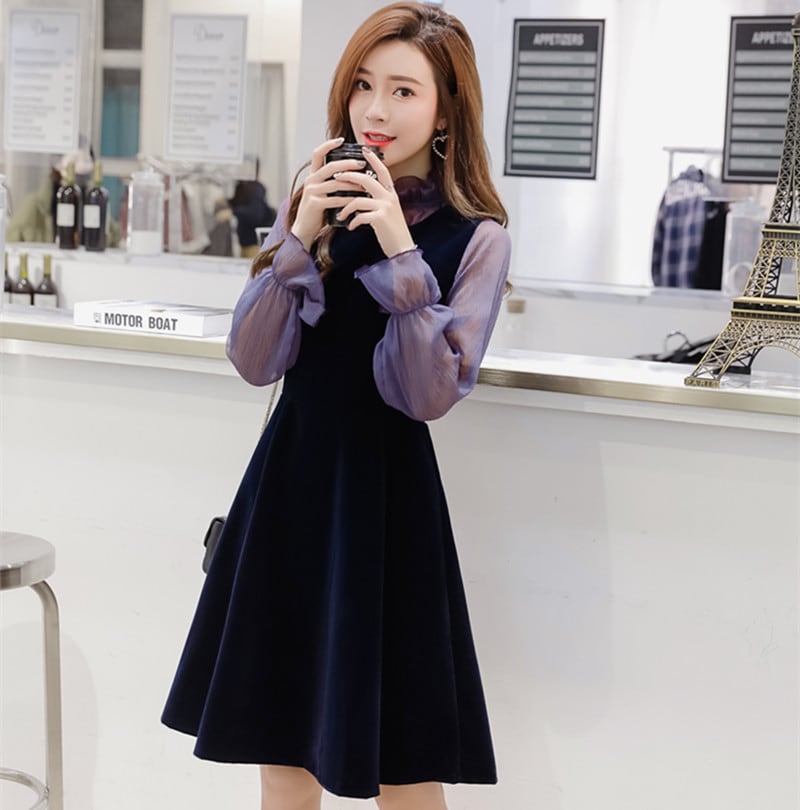 レディライクなセットアップ シースルートップス ノースリーブ