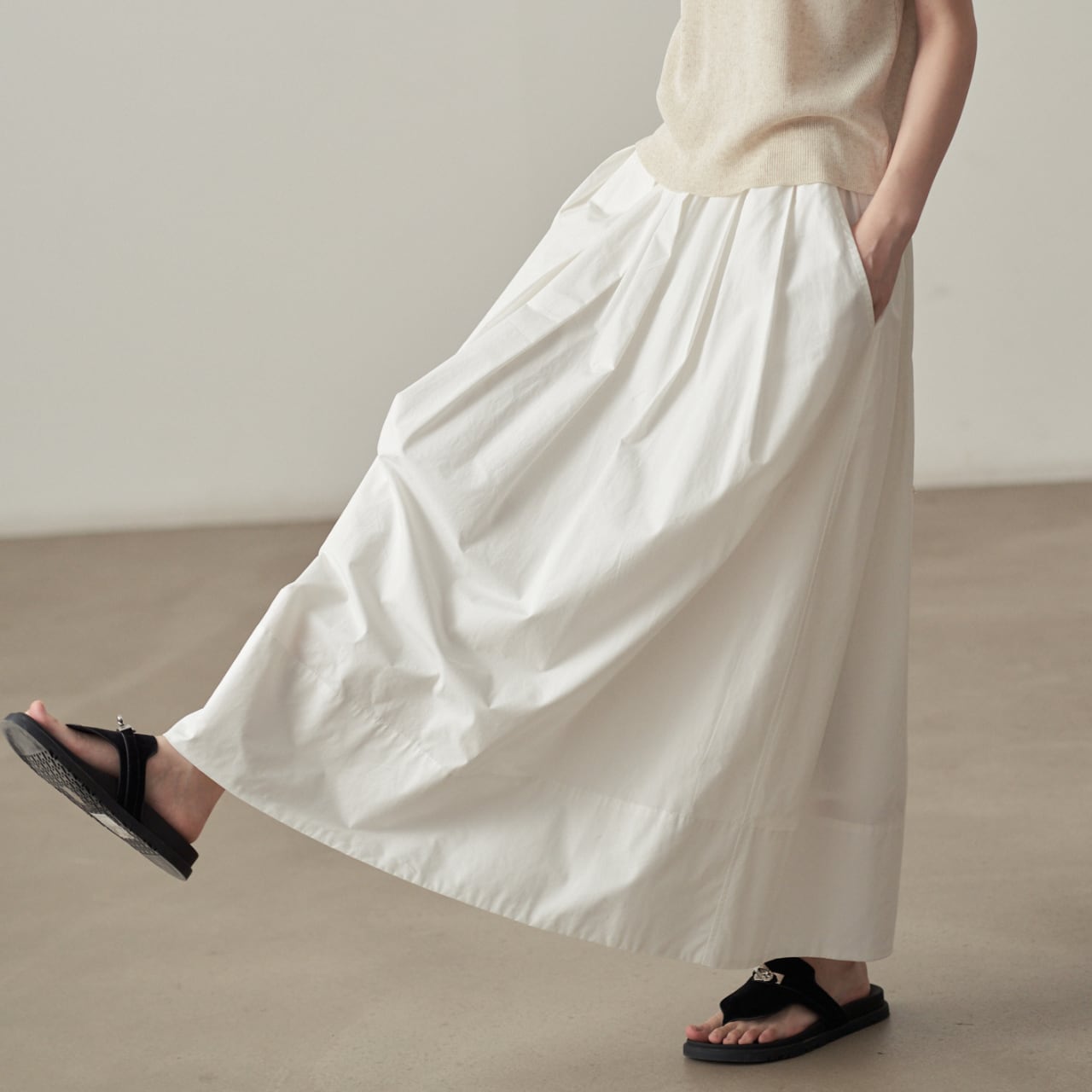 Wide hem skirt in 2 colors S741