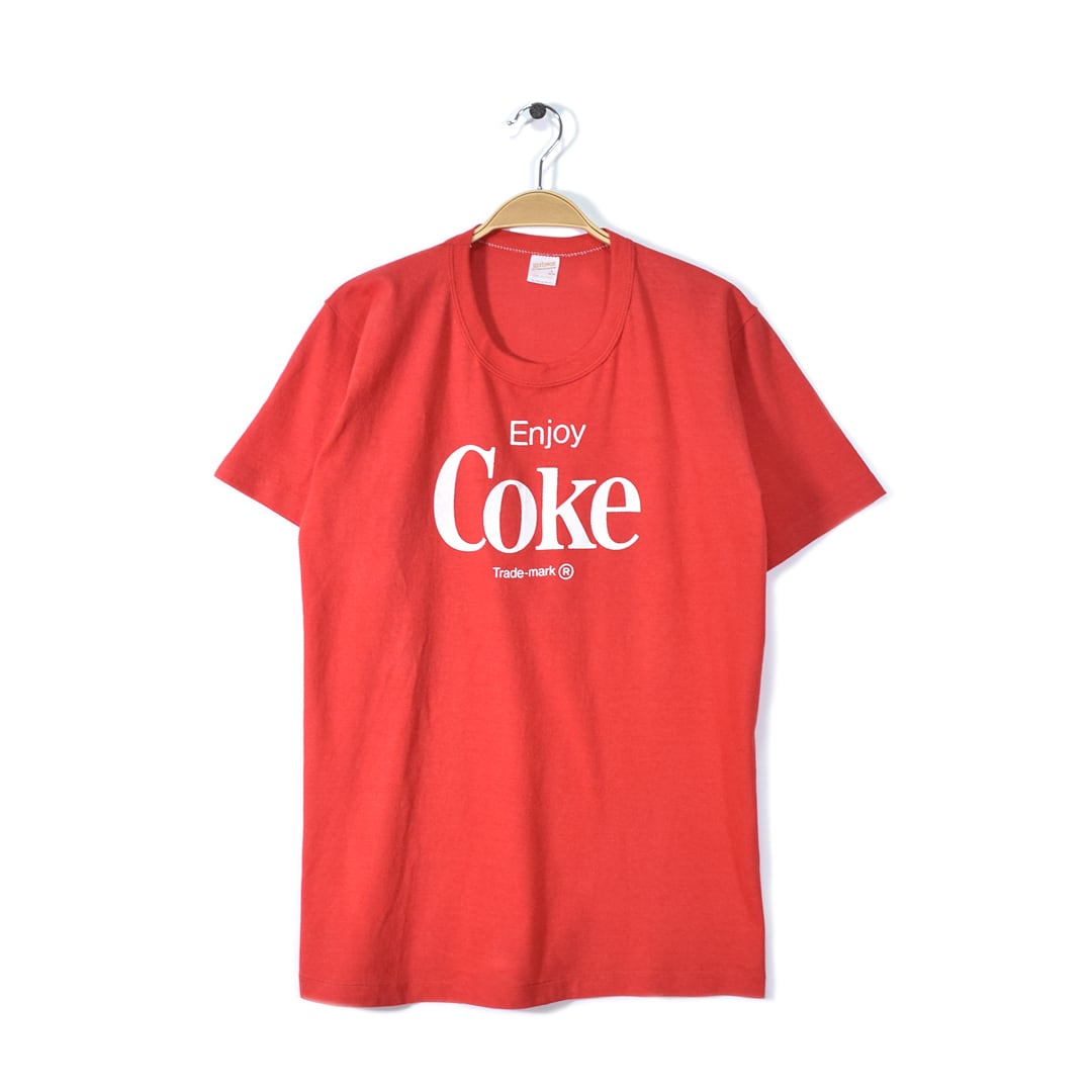 70s 80s コカコーラ USA製 ヴィンテージＴシャツ 企業 旧ロゴ 赤 COCA COLA 袖裾シングル COKE サイズM相当 古着  @BZ0228 | ヤング衣料店 powered by BASE