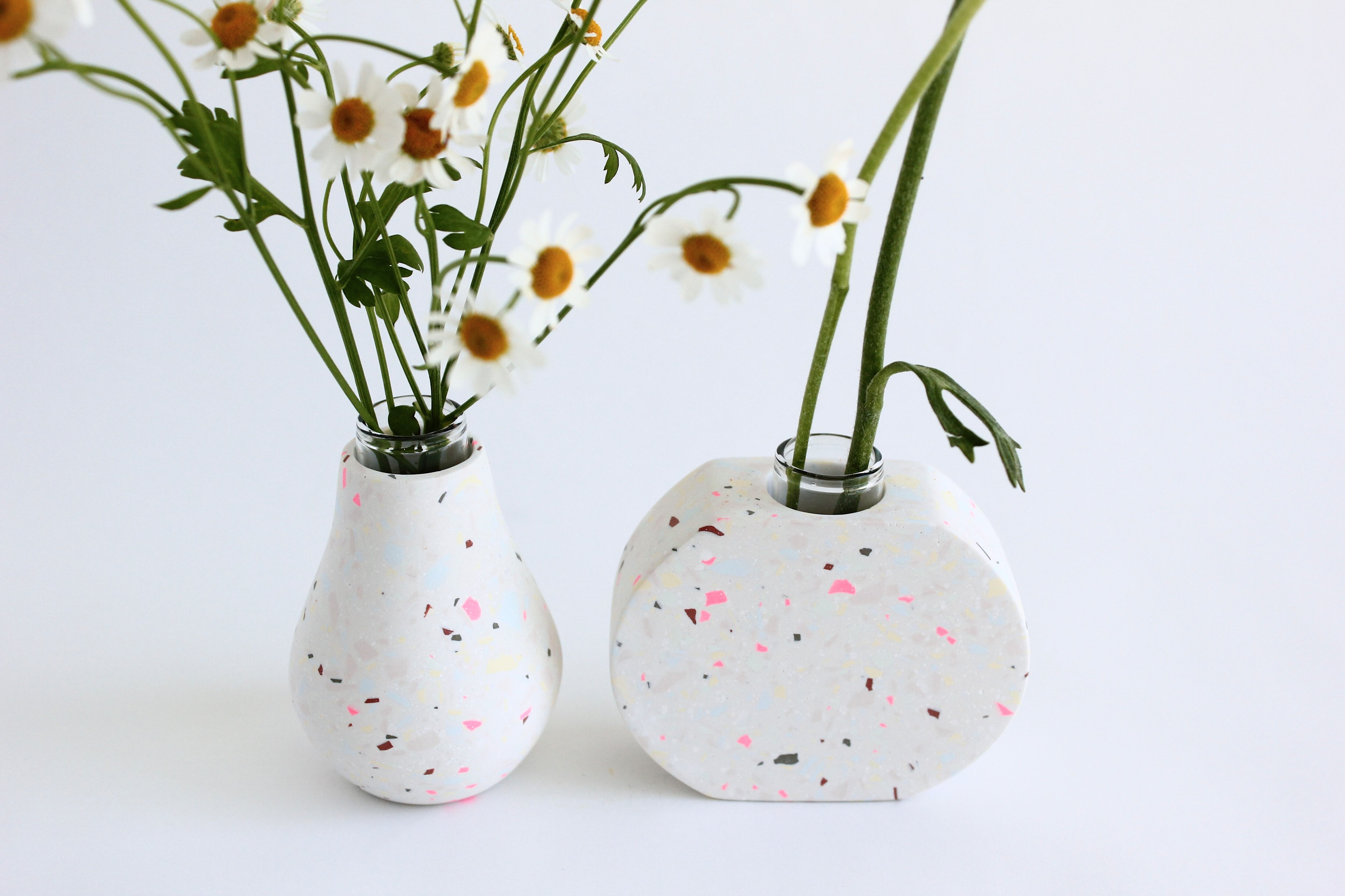 一輪挿し【ペールホワイト】サークル型・ドロップ型 | Risa Azuma