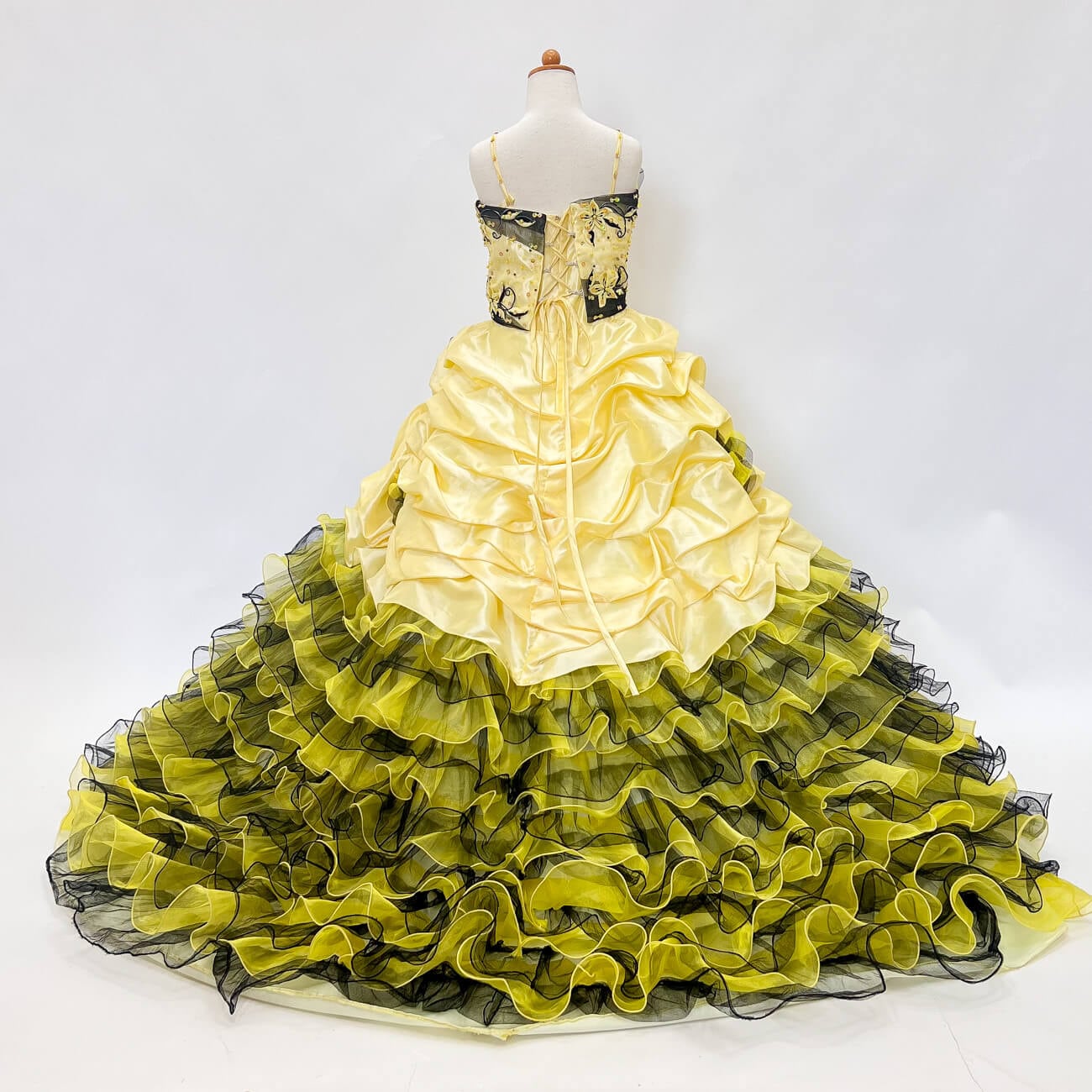 中古 キッズドレス 子供ドレス 黄色 7才サイズ 撮影衣装 結婚式 中古 キッズドレス 子供ドレス 黄色 7才サイズ 撮影衣装 結婚式