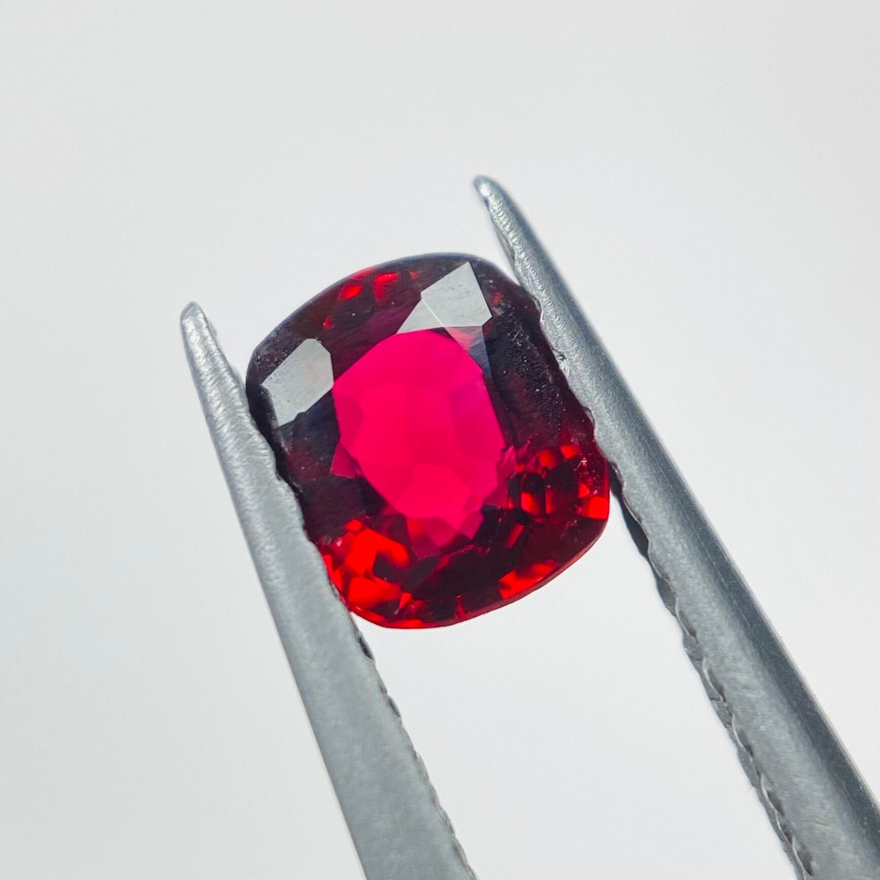 真紅のレッドスピネル