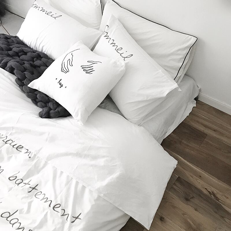 【お取り寄せ】ベッドリネン4点セット 英字ロゴデザイン 北欧