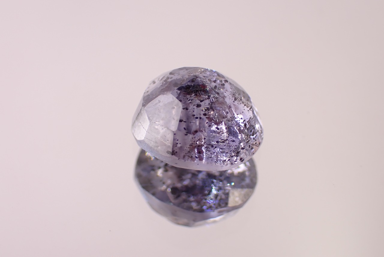 アイオライトサンストーン　3.93ct　[D11‐382]