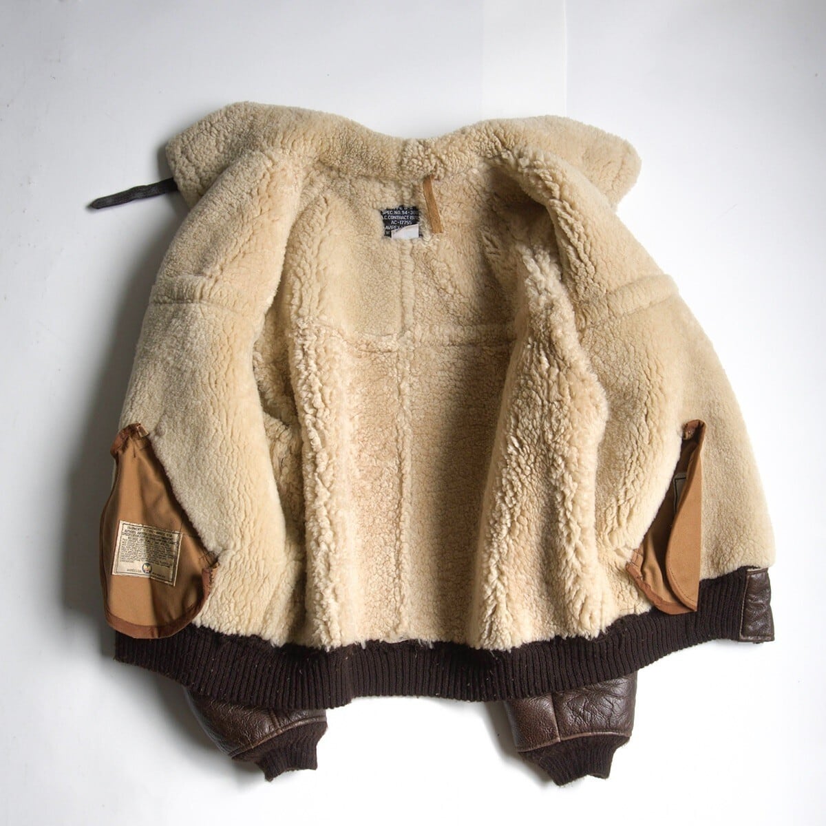 美品/ビッグサイズ】AVIREX【B-6 ムートンボンバージャケット】42