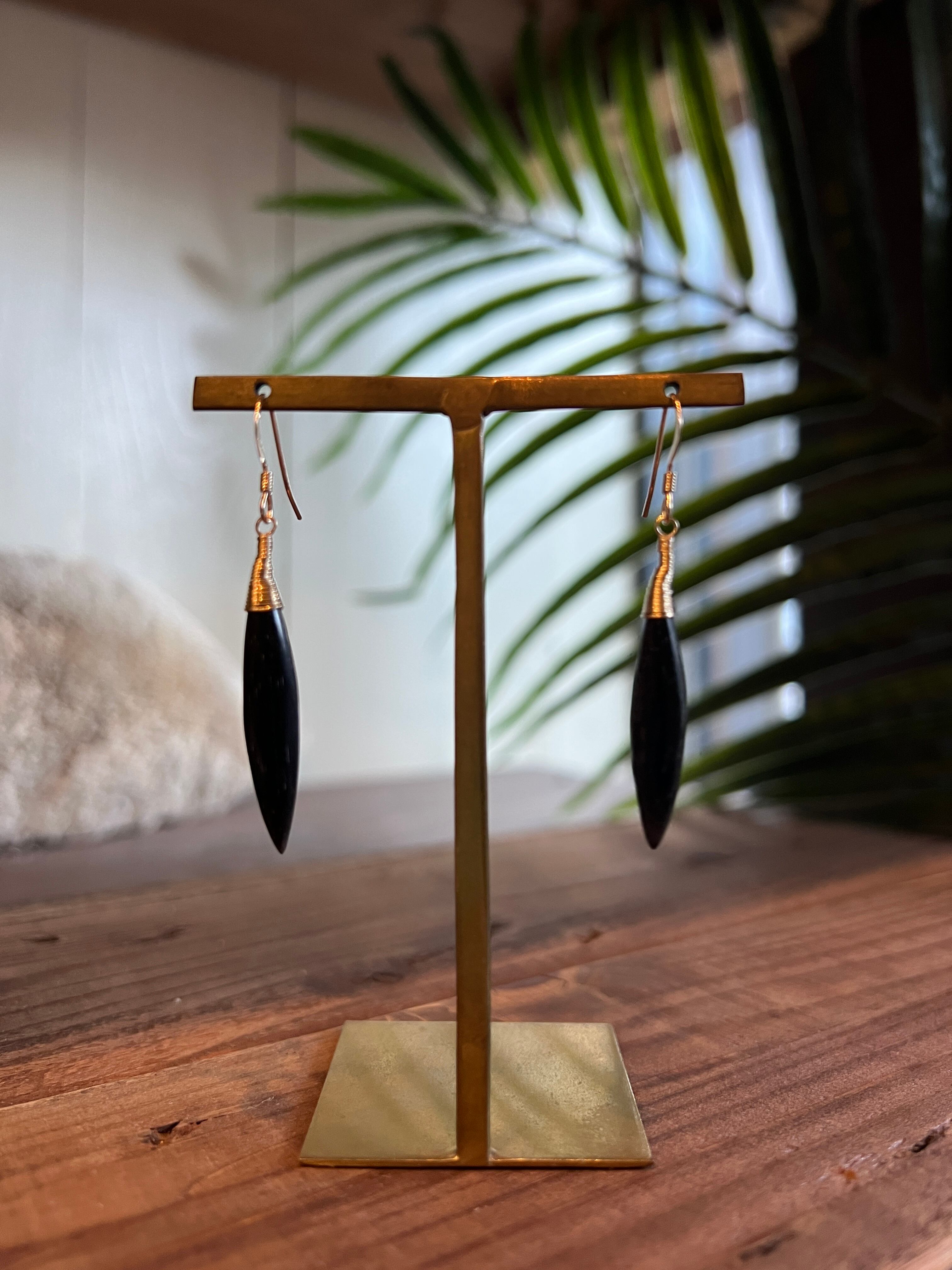 ピアス ヒゲ鯨のヒゲsmall | kujila no kakela