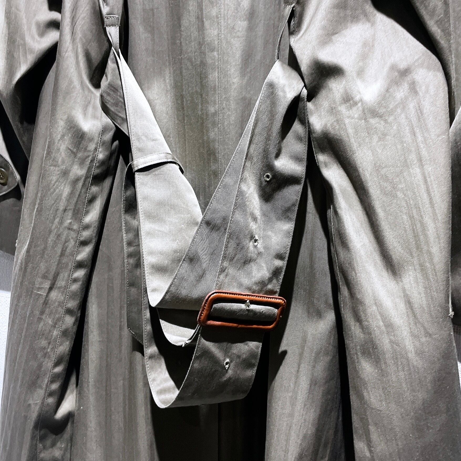 1970- 80s ” Old Burberrys ” Beautiful silhouette Special vintage trench coat