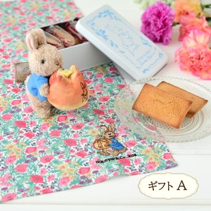 ピーターラビット™ガーデンカフェ　母の日ギフトA【刺繍ハンカチ・フィナンシェ・マスコット】