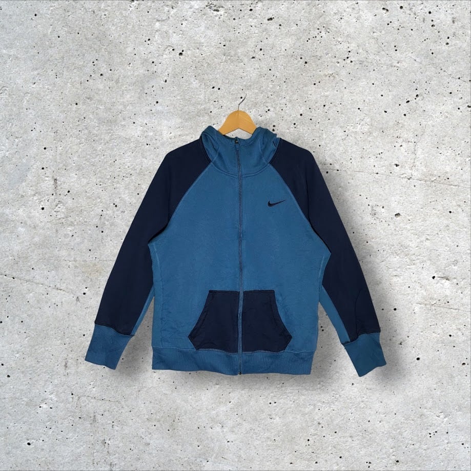 希少NIKE×FDUカレッジロゴ刺繍 Storm-FIT ナイロンジャケットXL 希少NIKE×FDUカレッジロゴ刺繍 Storm-FIT ナイロンジャケットXL NIKE