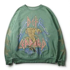“DEF LEPPAD” vintage star rhinestone design sleeve  sweat shirt