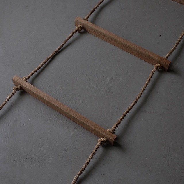 Rope ladder