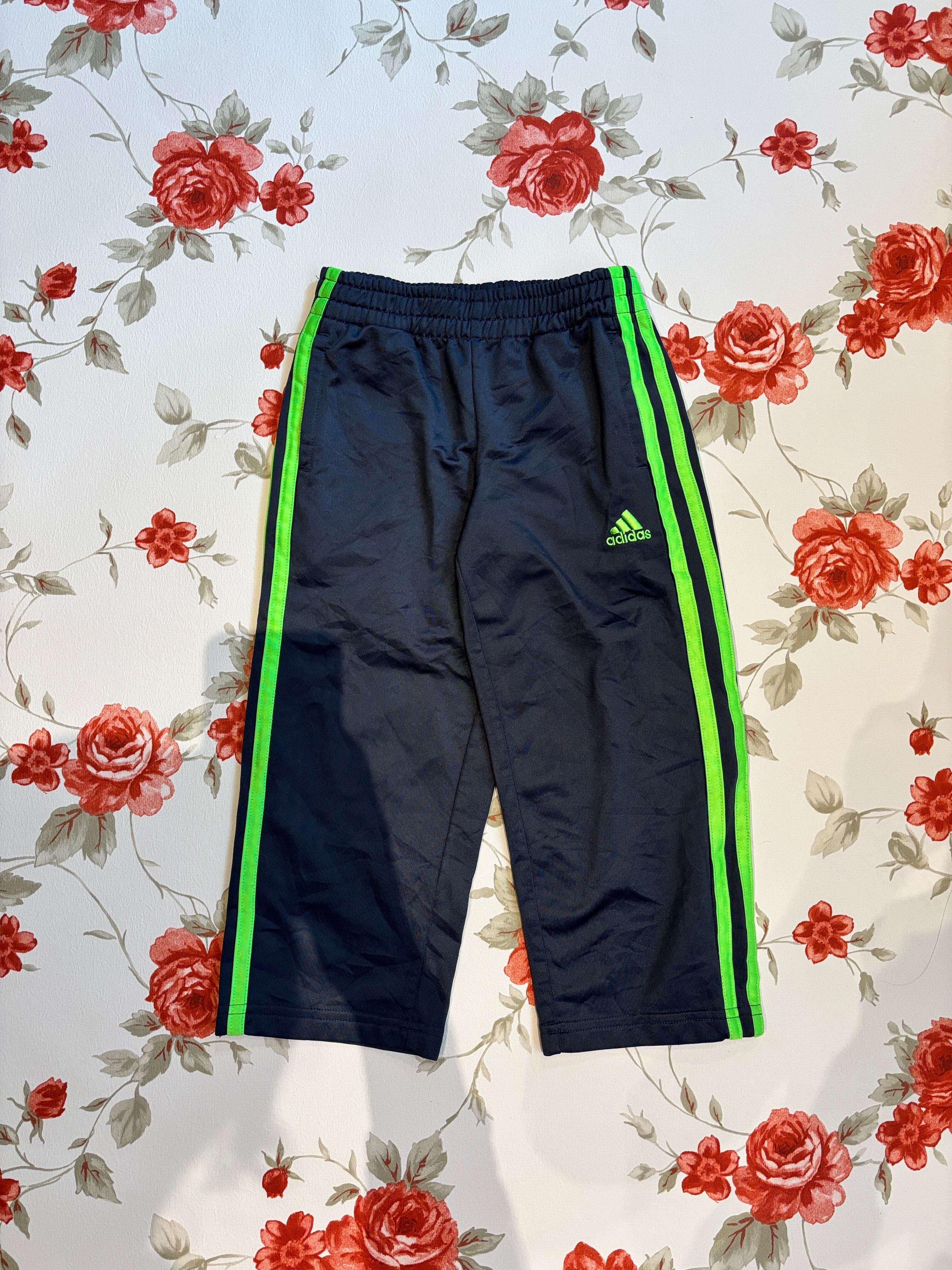 【kids vintage】 adidas truck pants. about3-4y