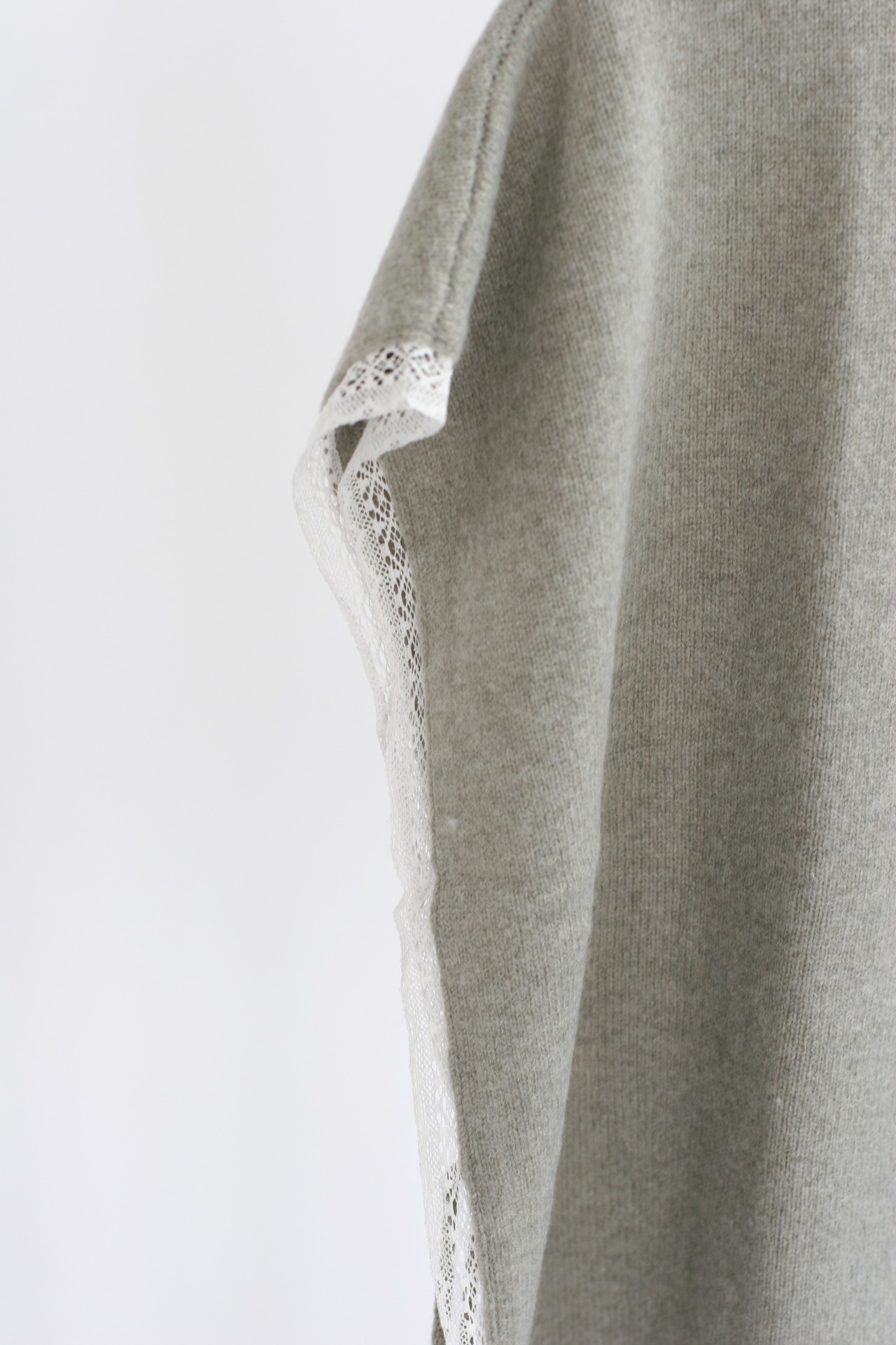 【Gauze#】Sonia LEAVER LACE KNIT VEST（G1235）