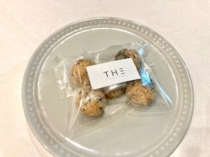 11月限定米粉スノーボールクッキー胡麻(グルテンフリーvegan) 11月限定米粉スノーボールクッキー胡麻(グルテンフリーvegan)