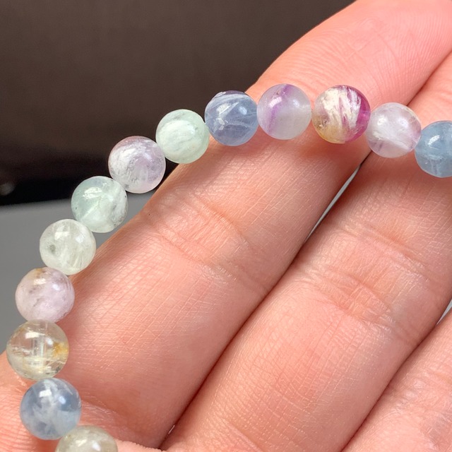 2.可愛い小粒♪エンジェルフェザーフローライト