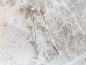 swing vintage pearl line pierce