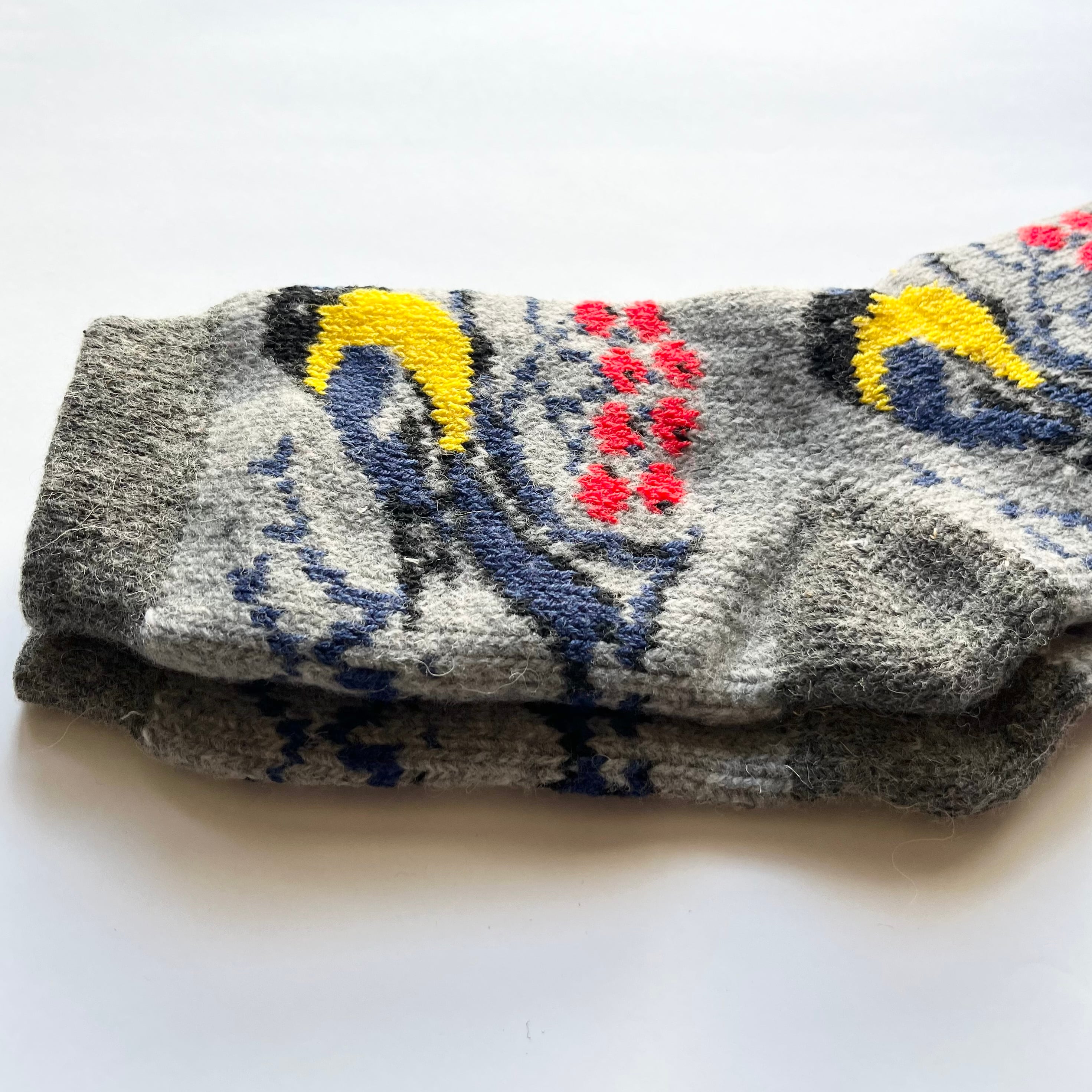 ウクライナ支援/ウールソックス(鳥とナナカマド柄)