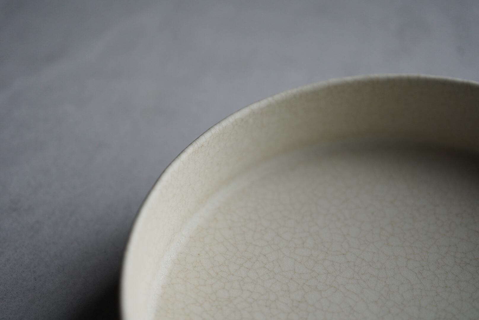 船串篤司｜ 4- ドラ鉢21 白 | 日ト［hito gallery］