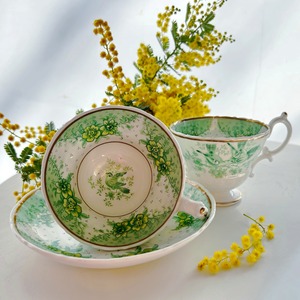 小鳥とキンポウゲのカップ&ソーサートリオ
