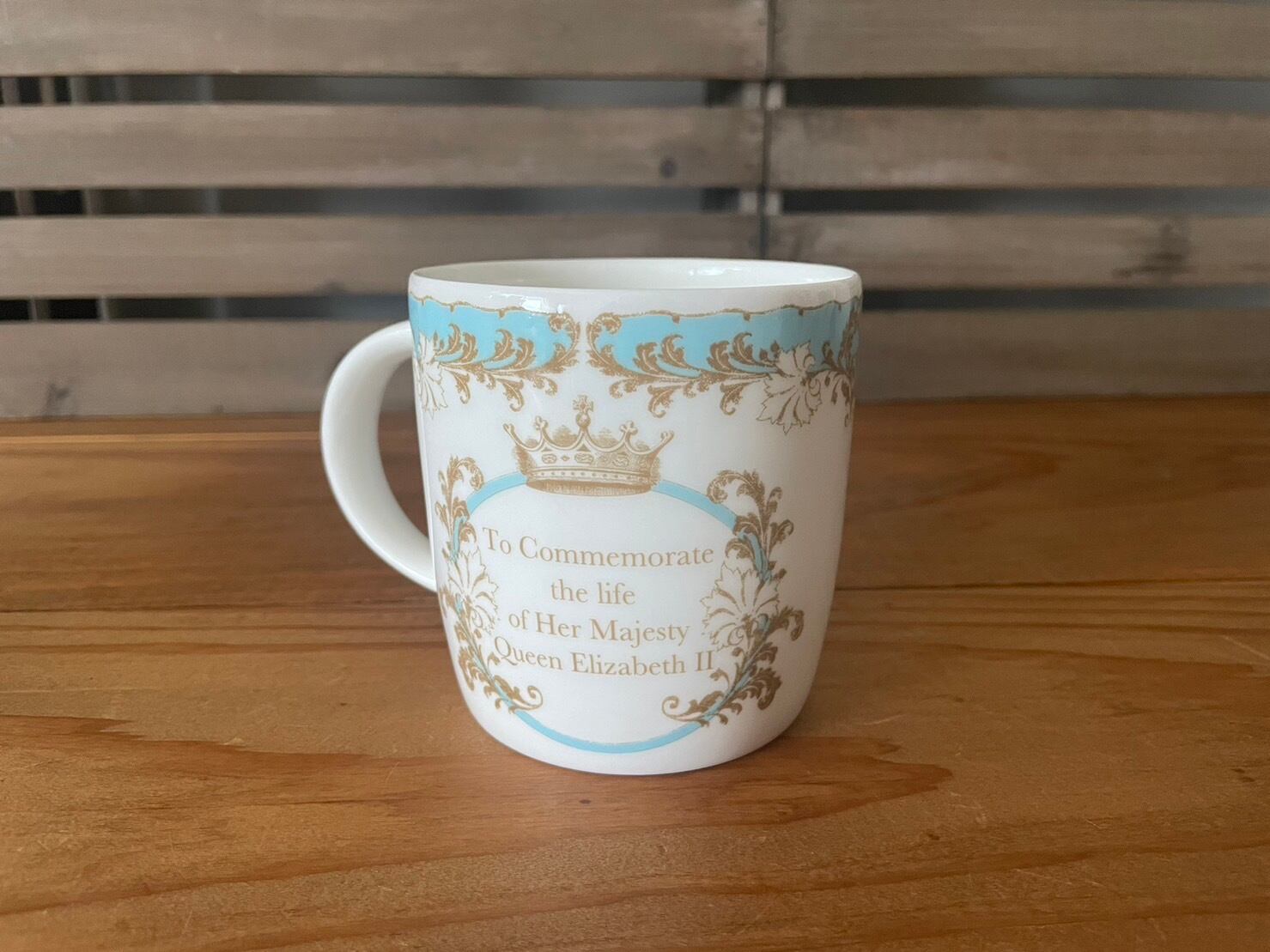 エリザベス女王の追悼マグカップ | PADDY'S