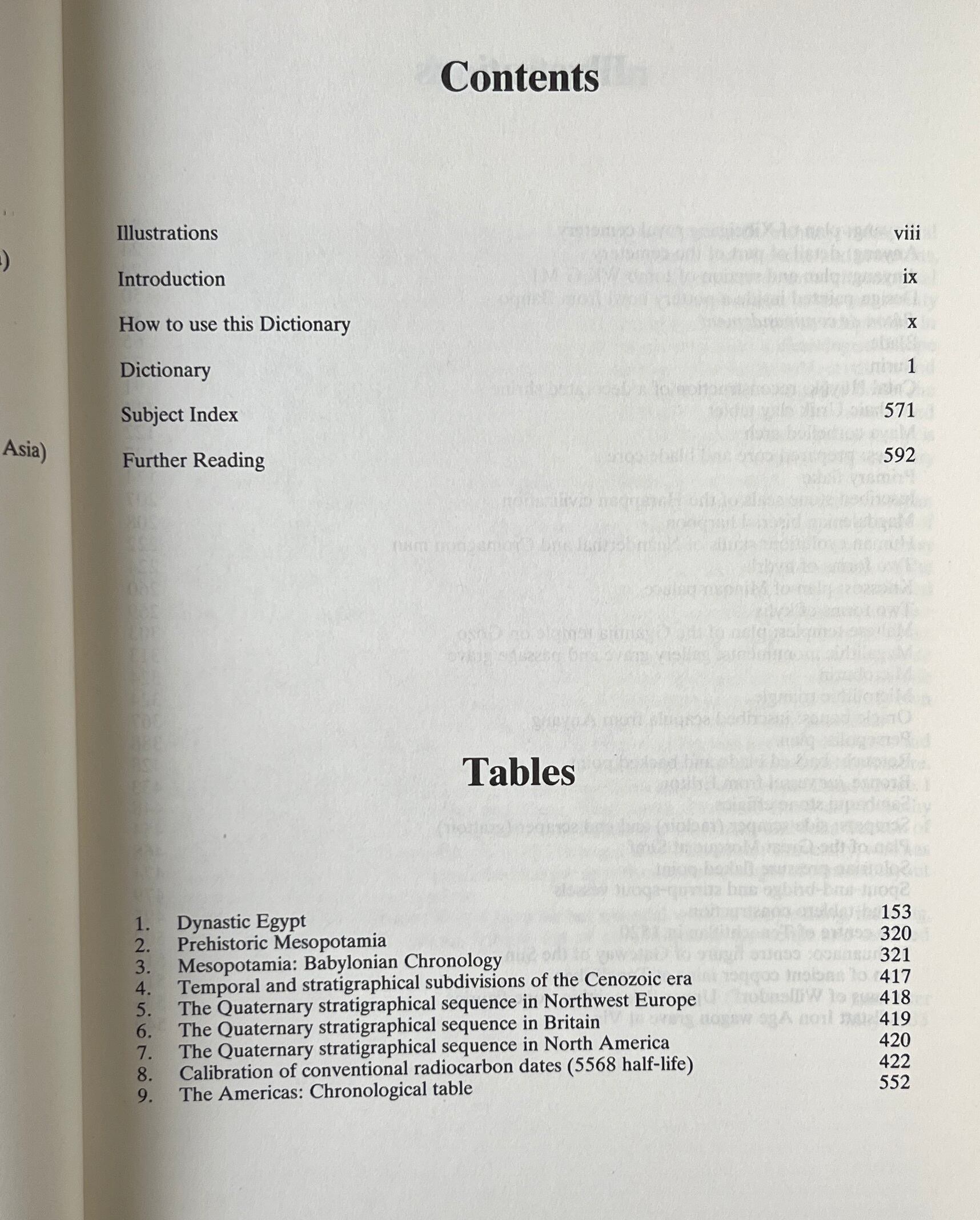 Macmillan Dictionary of Archaeology / Ruth D. Whitehouse / Macmillan