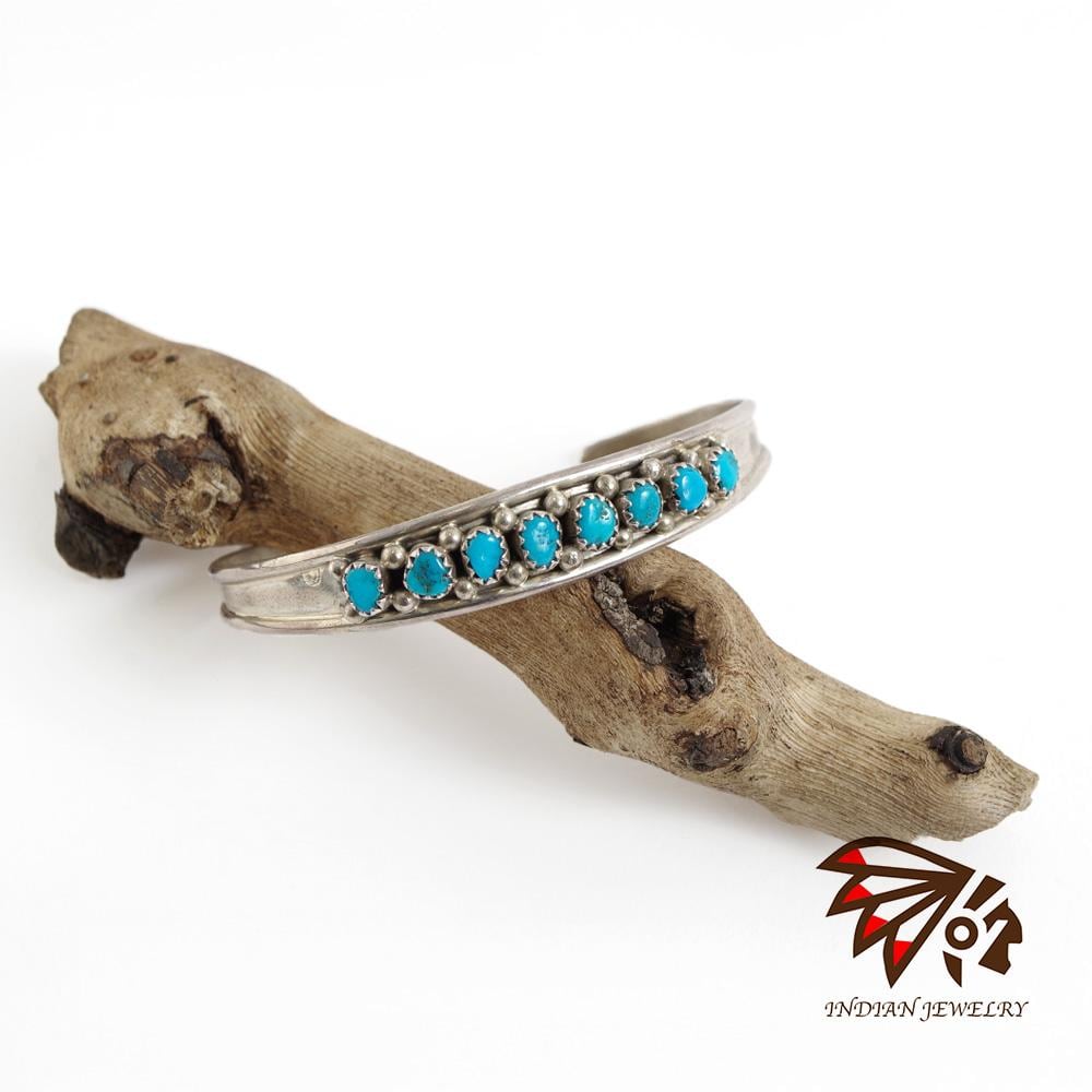 INDIAN JEWELRY インディアンジュエリー】Navajo 8Turquoise bangle