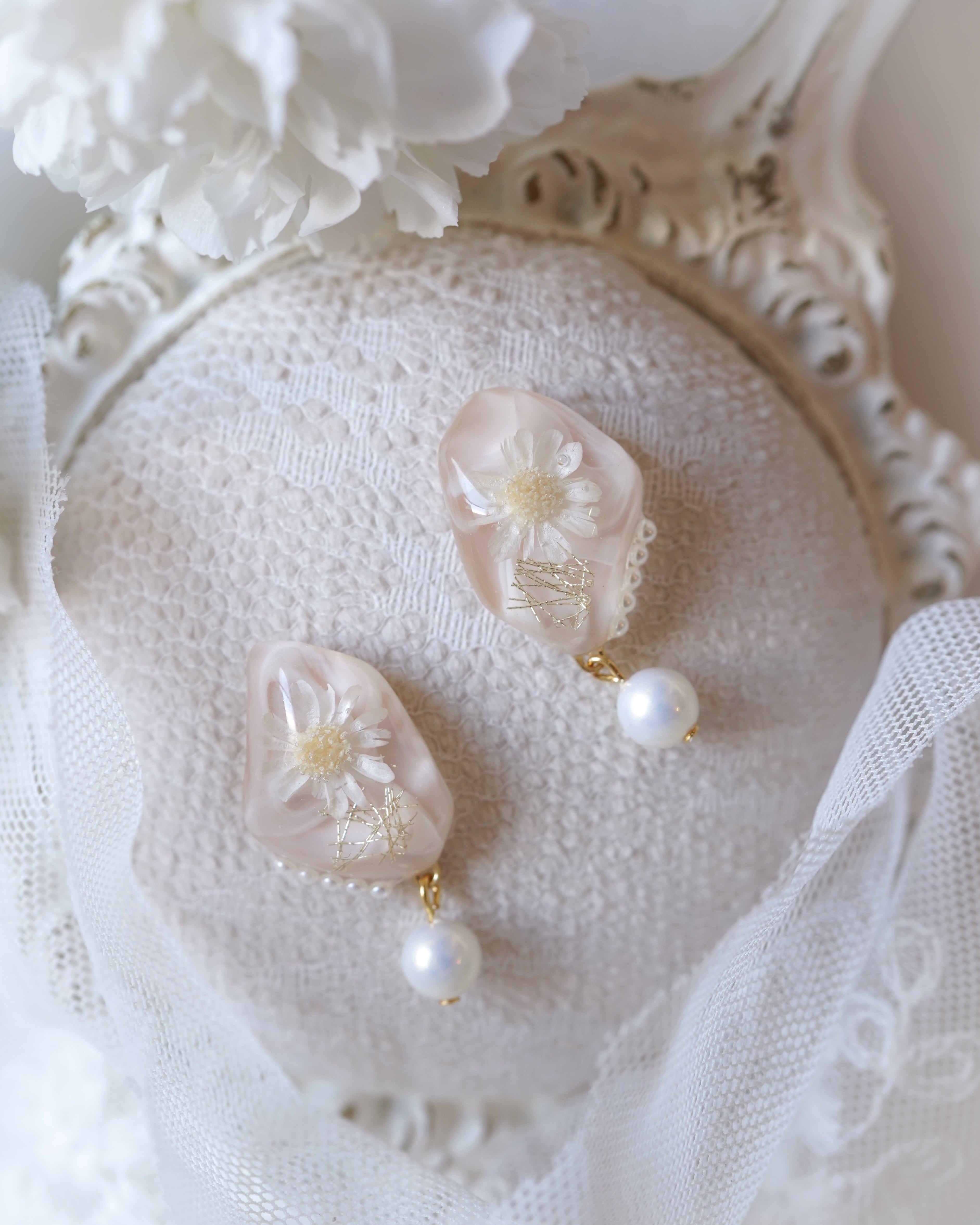 【今回限定品】『 春の訪れ 』耳飾り