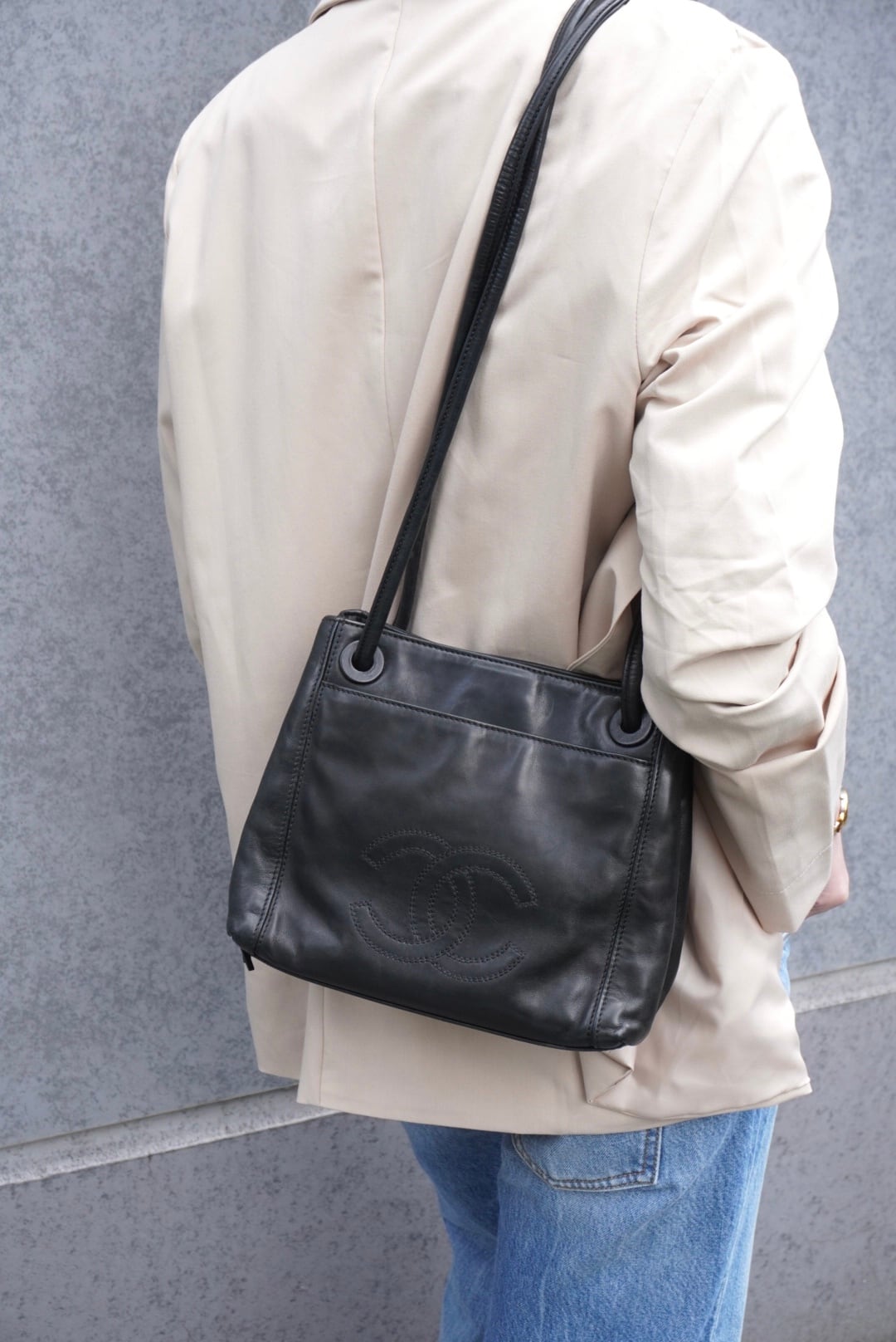 PRADA プラダ ショルダーバッグ ブラック トライアングルロゴ ナイロン