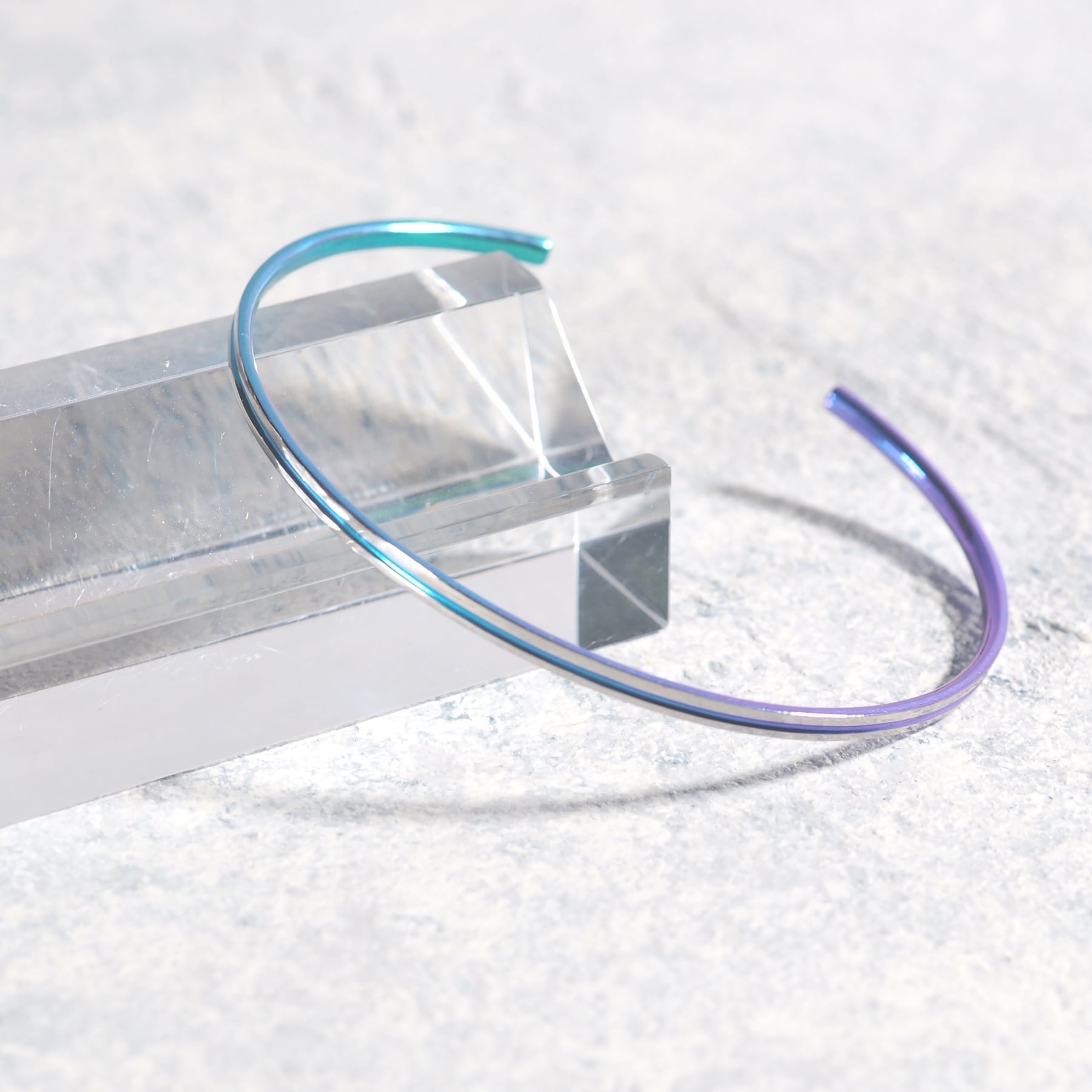 バングル、ブレスレット | Arikata － チタンを使った色鮮やかな