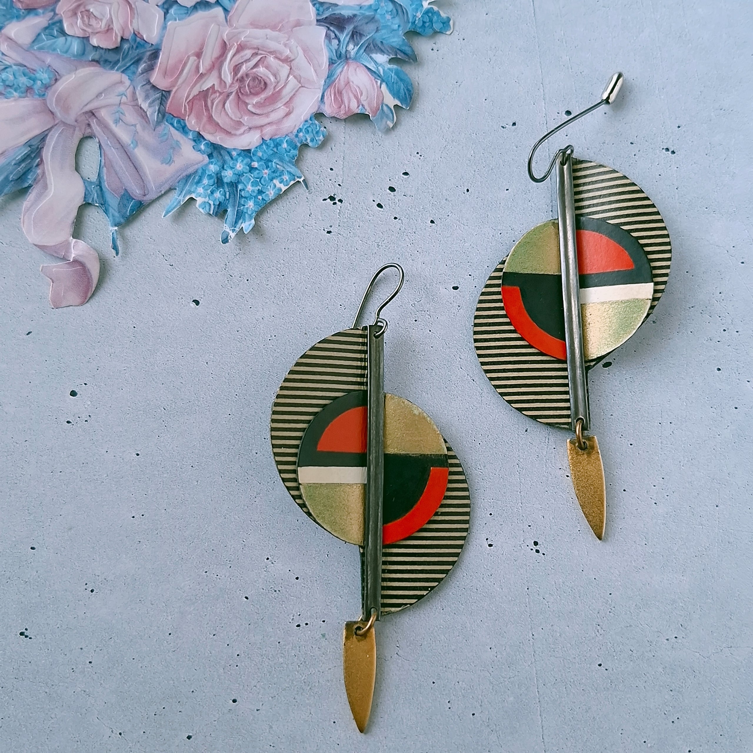 delightful kicky uni vintageshop