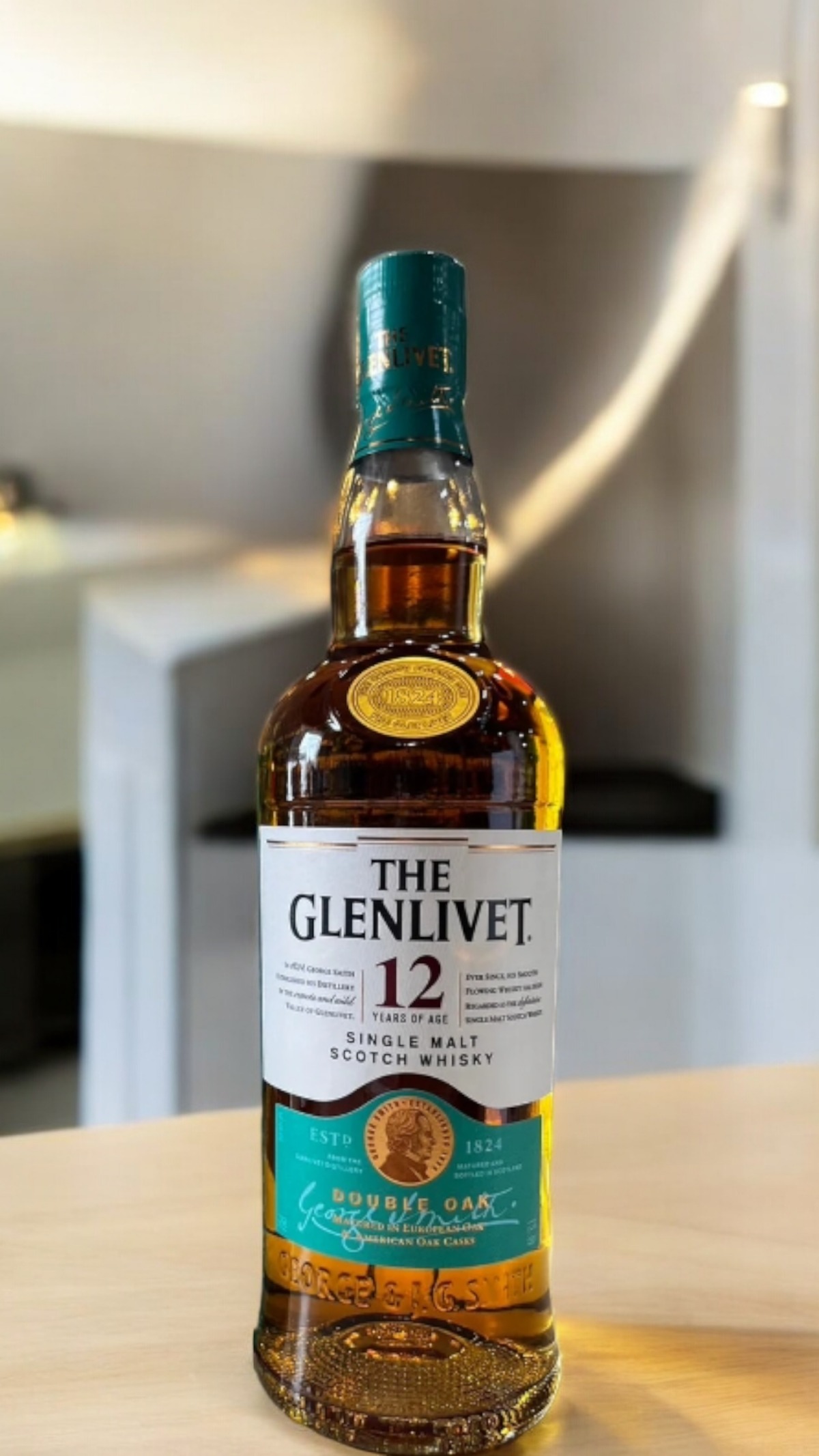 ザ・グレンリベット12年 | お酒の販売専門店「リカーライブラリー」