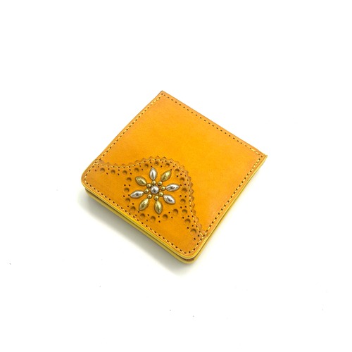 YONZY BOX小銭入れ付きスタッヅショート財布 ITALYスクラッチレザー YELLOW
