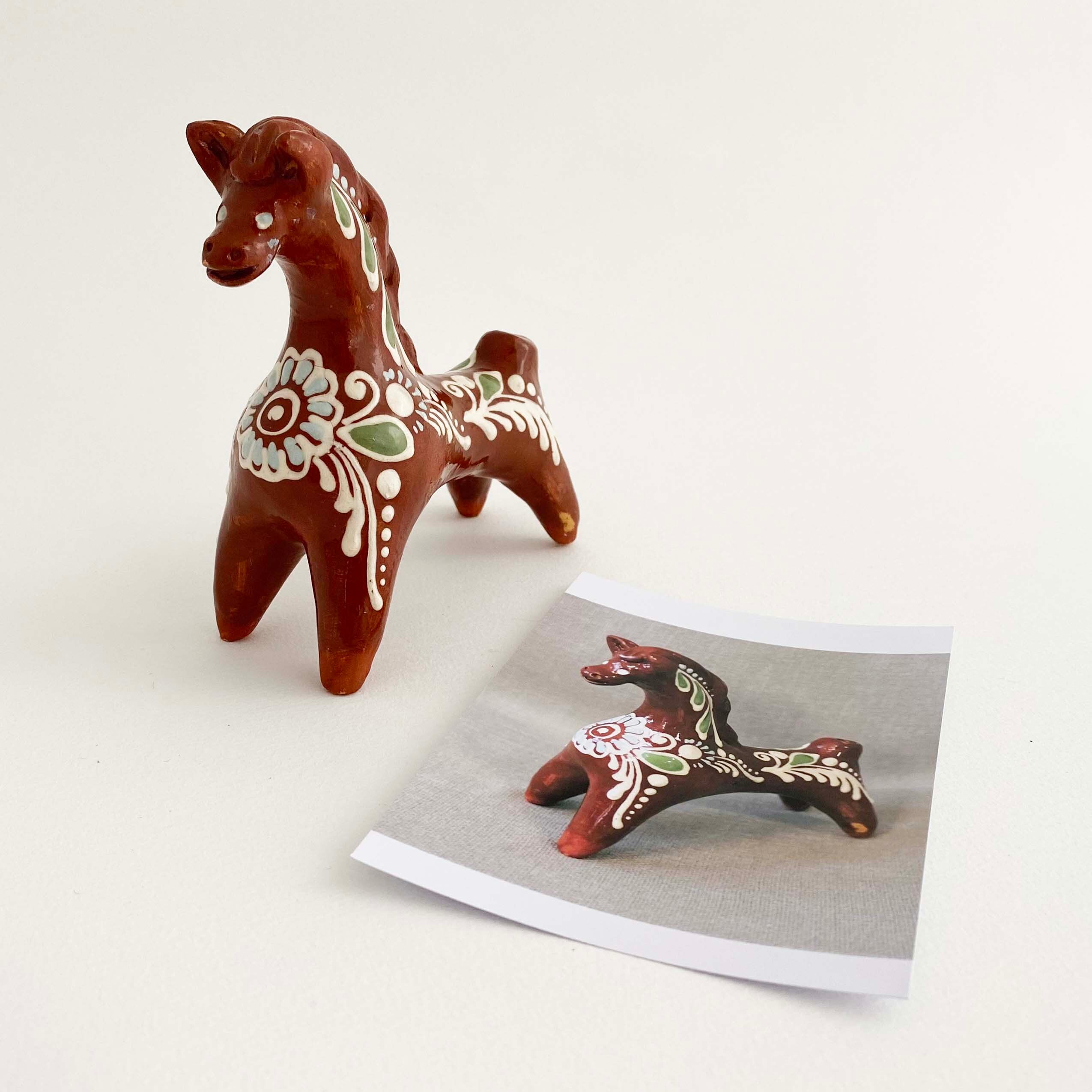 ウクライナ産 オピシュニャ土人形(馬 水色の目)