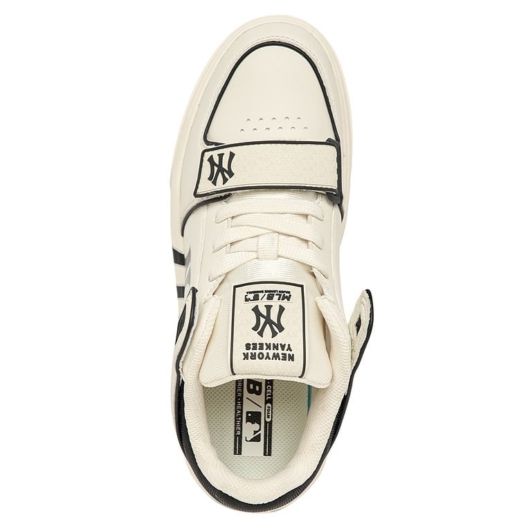 MLB KOREA 韓国 2023SS 新作 CHUNKY Liner Mid 厚底スニーカー | Axes