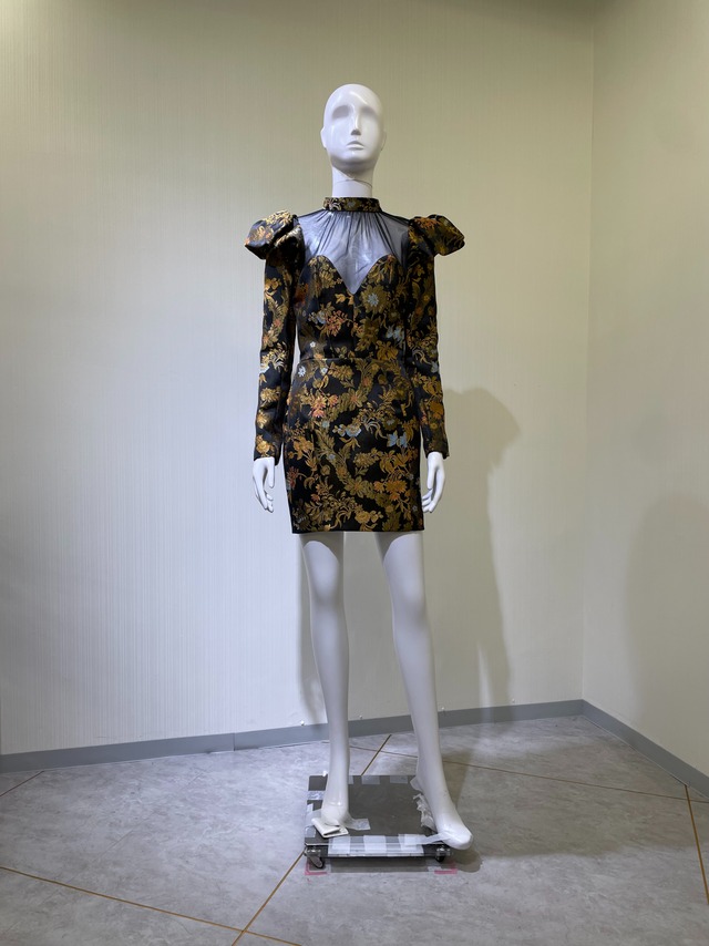 【新品DRESS 3029】花柄ジャガード パワーショルダー パフスリーブ デコルテシアー切替 タイトミニドレス ブラック【KONTATTO】
