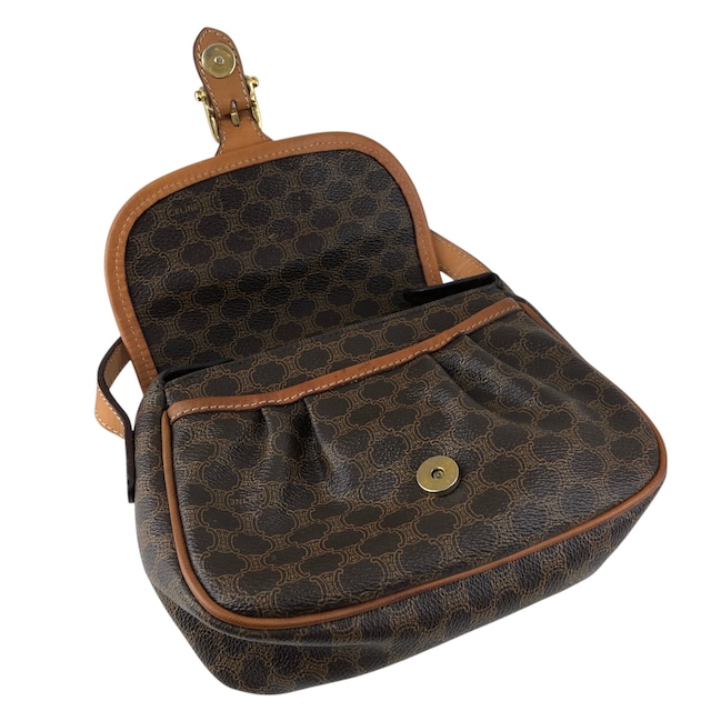 CELINE セリーヌ マカダム ショルダーバッグ ブラウン ブラゾン型押し フロントバックル PVC レザー ミニバッグ vintage ヴィンテージ オールド vryvsx