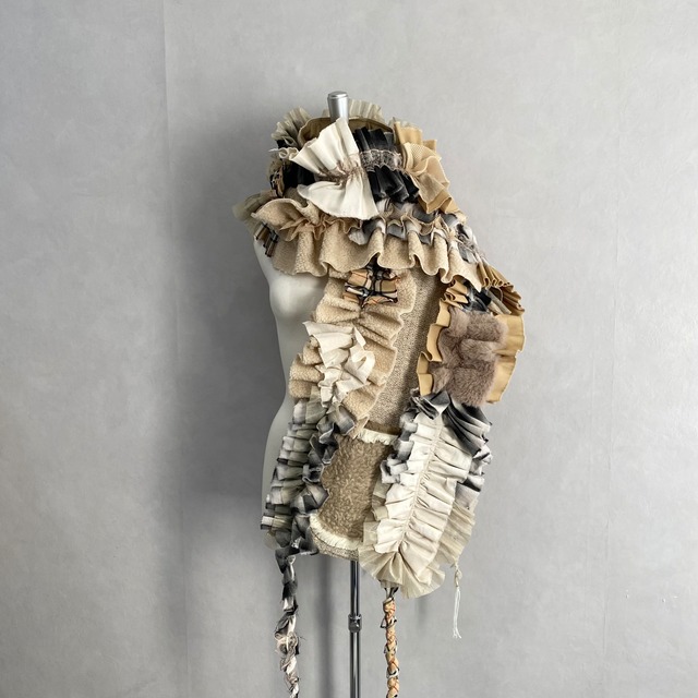 BIG FRILL STOLE / Natural-Beige MIX【anticlone】