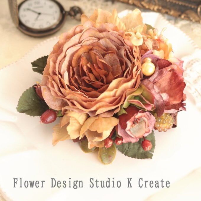 シャビーなラナンキュラスのコサージュ コサージュ 入学式 卒業式 セレモニー フォーマル シャビー オレンジ ベージュ